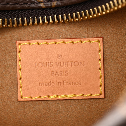 Louis Vuitton Monogram Loop 6 of 9