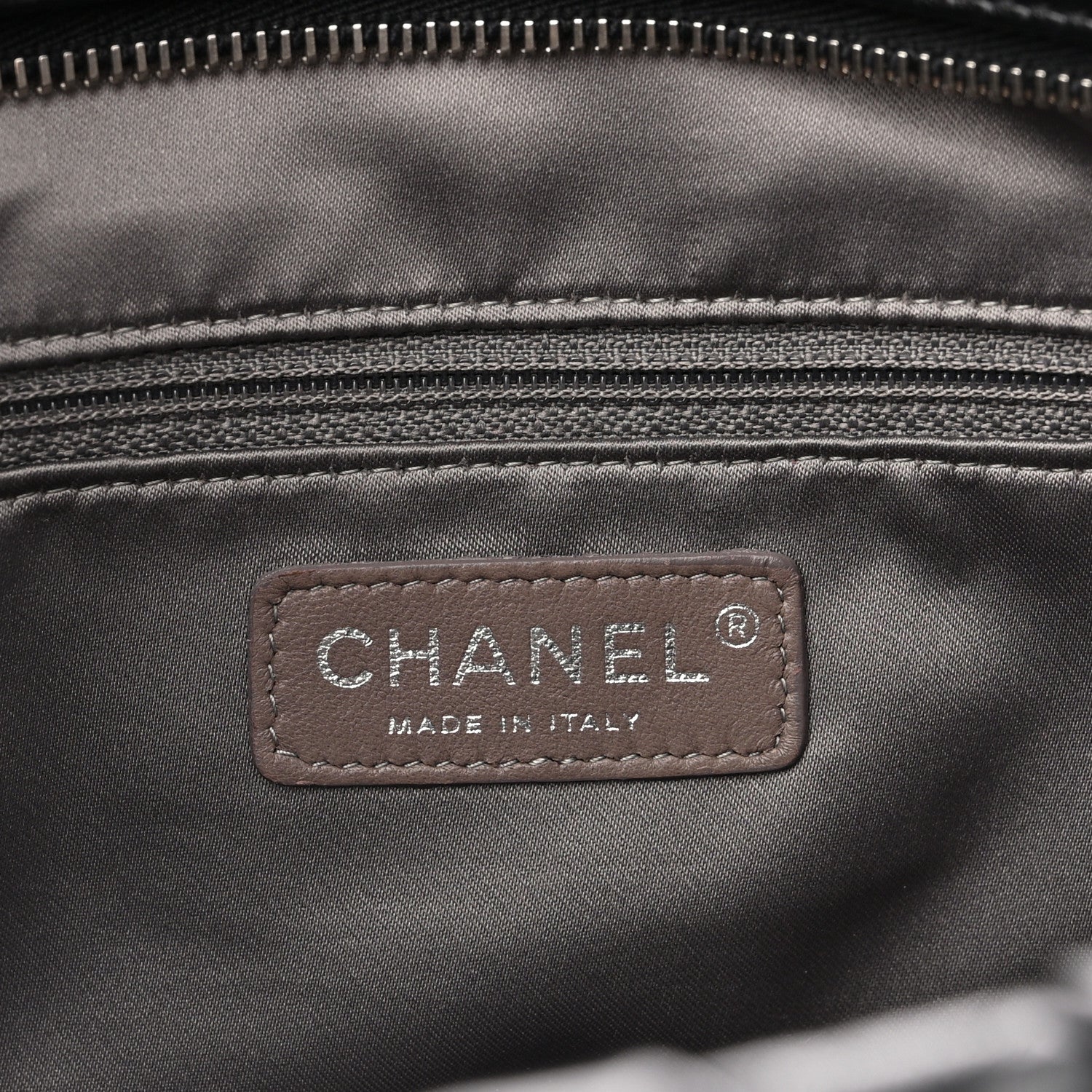Chanel Glazed Calfskin Large Twisted Tote Black 7 of 10