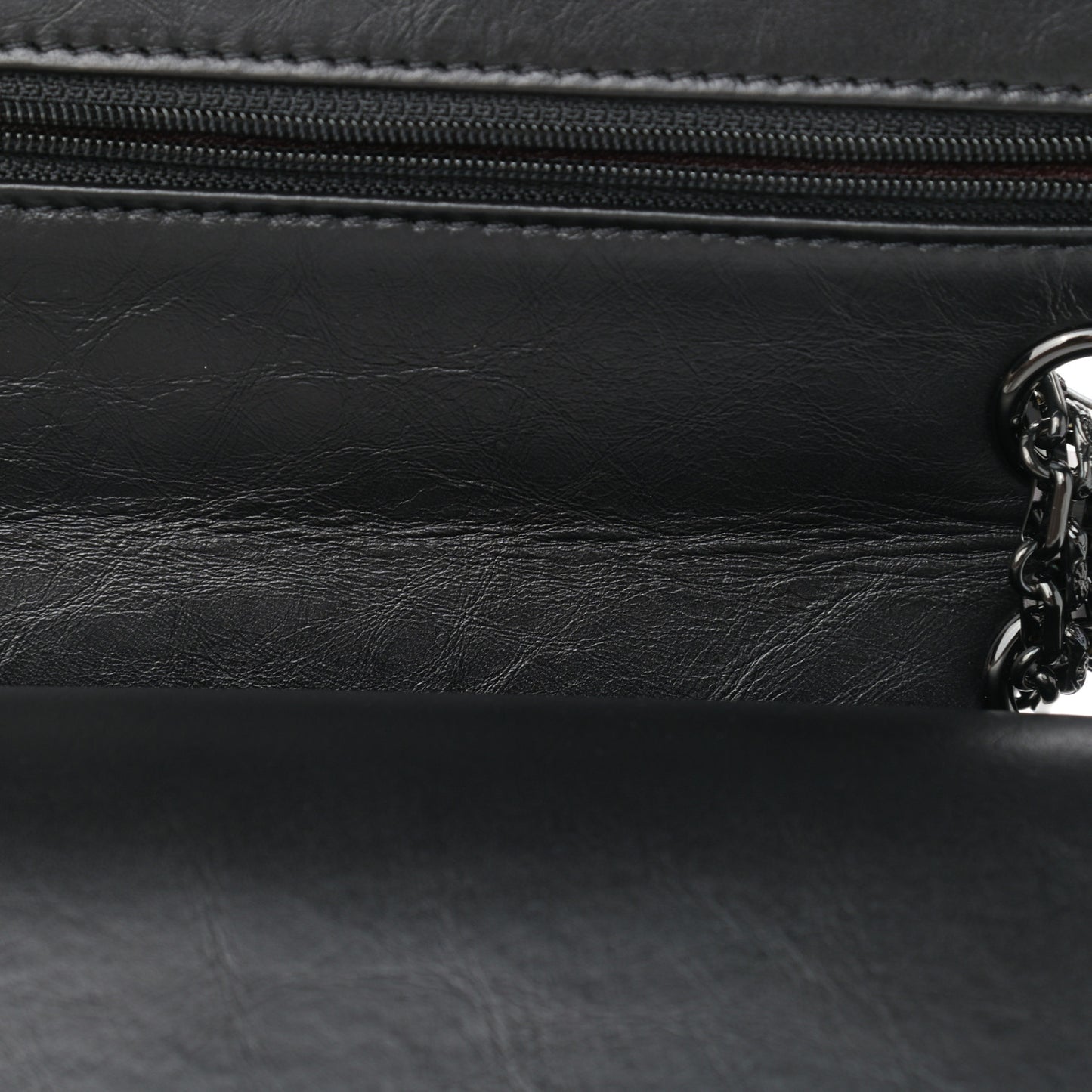 Aged Calfskin Chevron Quilted 2.55 Reissue 225 Flap So Black