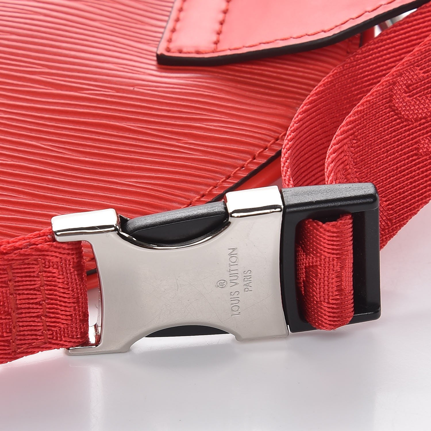 Louis Vuitton X SUPREME Epi Bumbag Red 298530 – FASHIONPHILE
