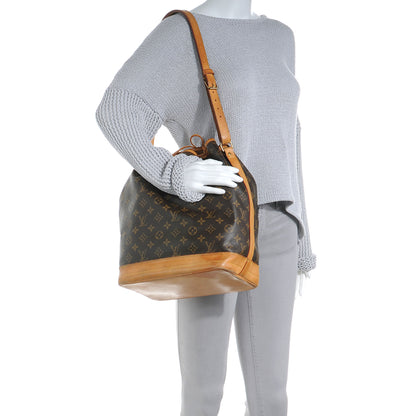 Louis Vuitton Monogram Noe 2 of 8