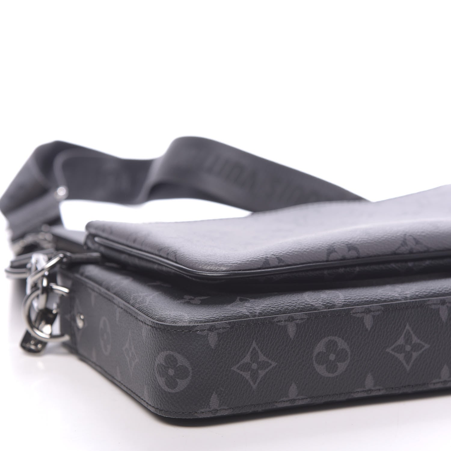 Louis Vuitton Reverse Monogram Eclipse Trio Messenger 8 of 9