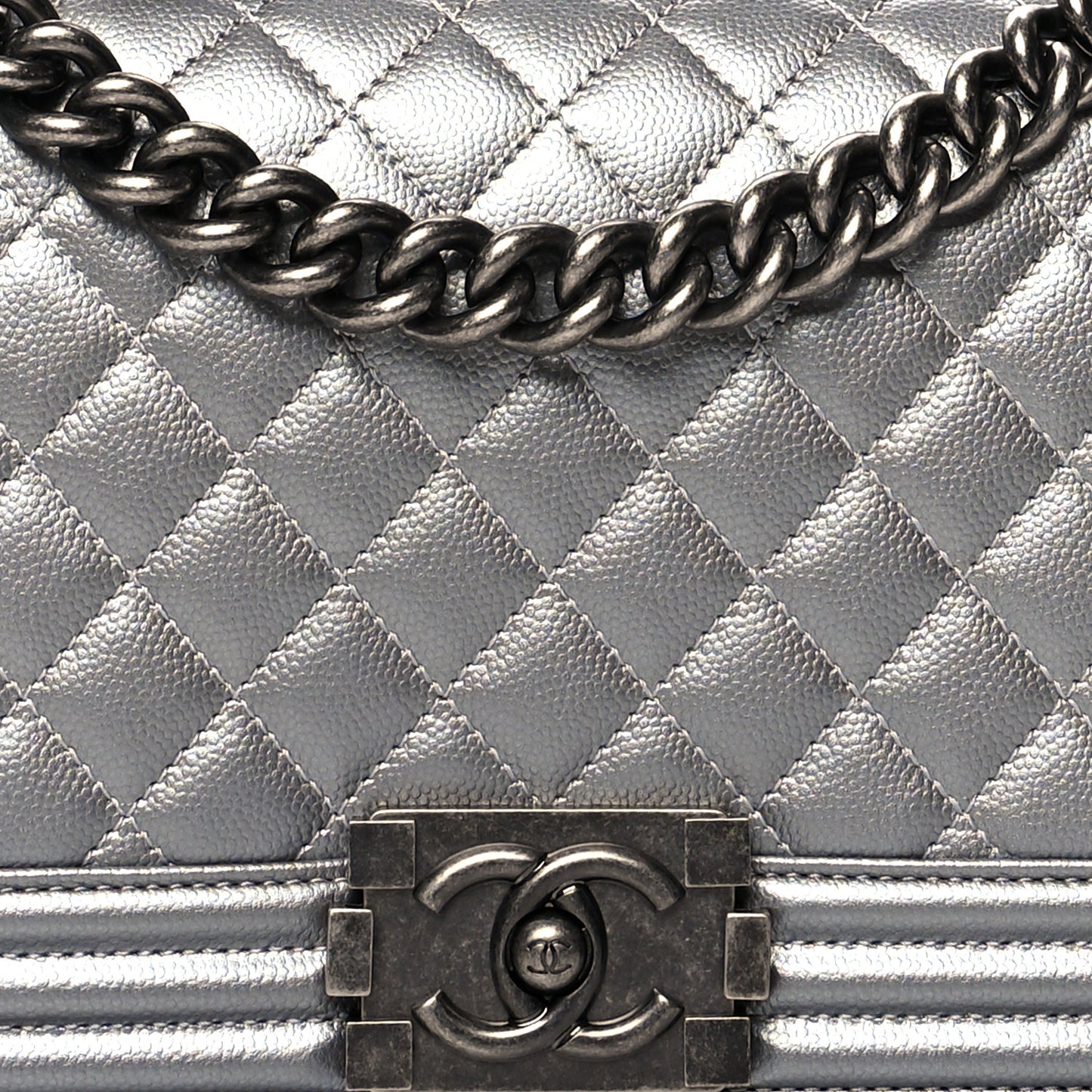 Metallic Caviar Quilted Medium Boy Flap Silver