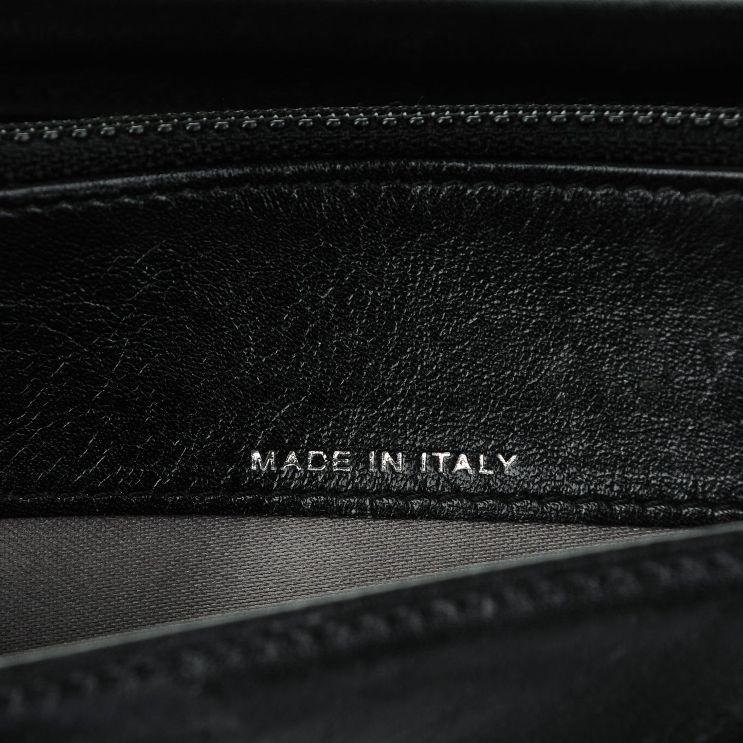 Lambskin Studded CC Wallet On Chain WOC Black