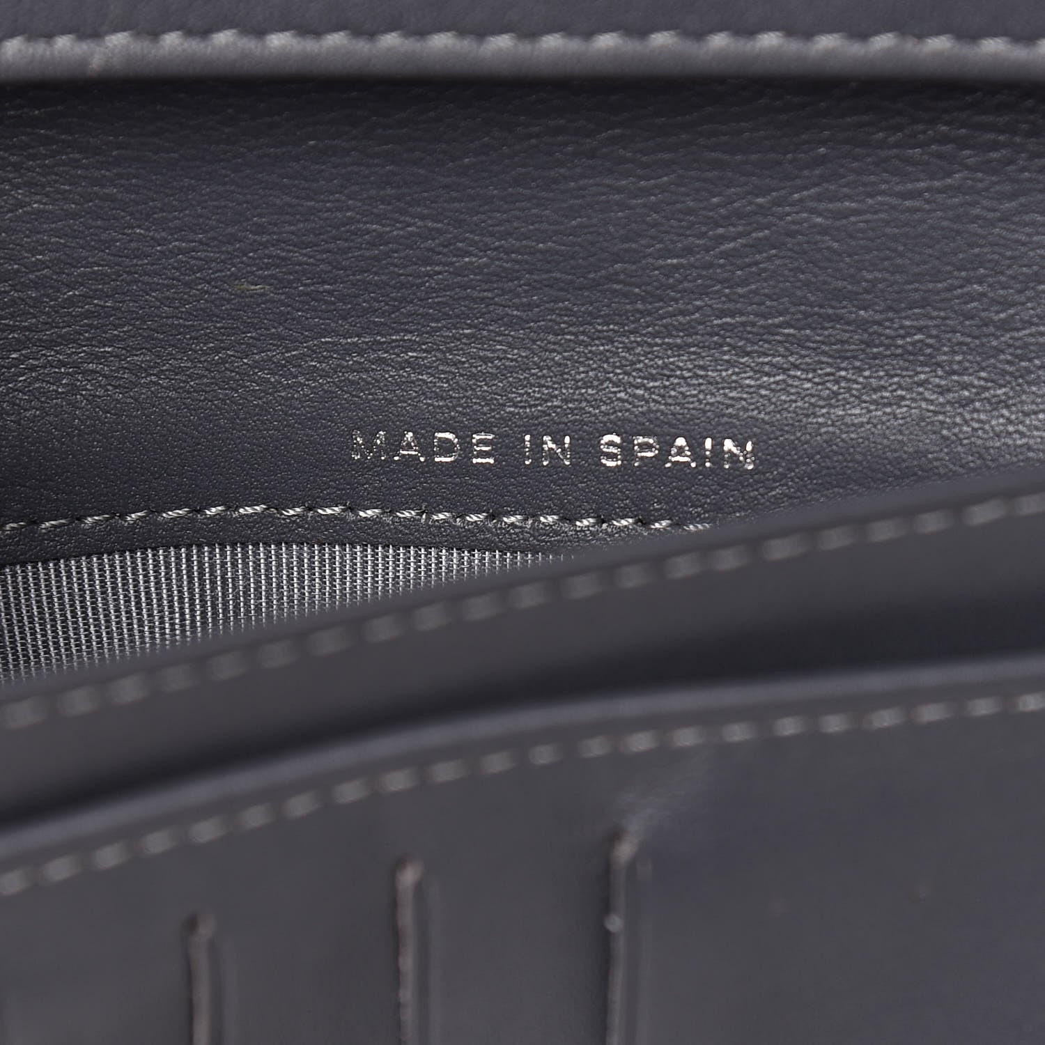 Chanel Patent Quilted Yen Wallet Grey 7 of 15