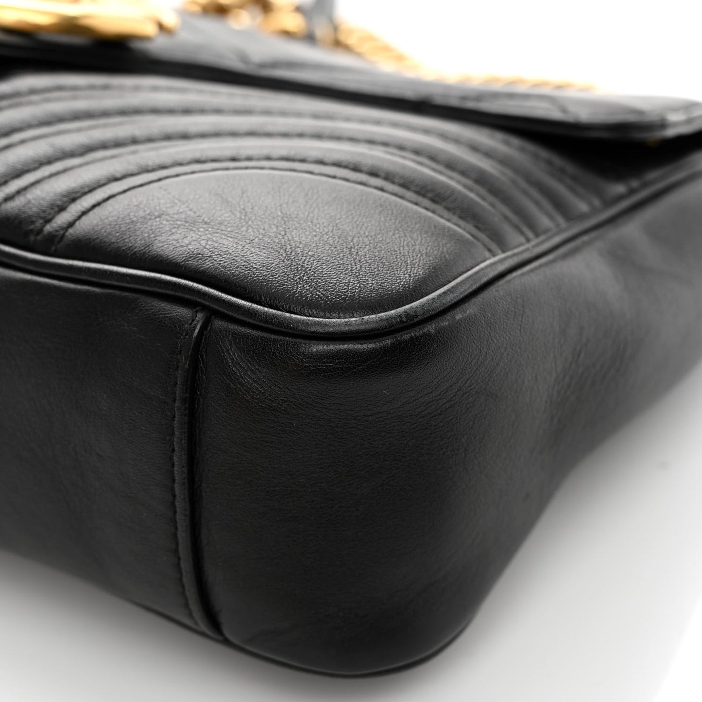 Calfskin Matelasse Medium GG Marmont Shoulder Bag Black
