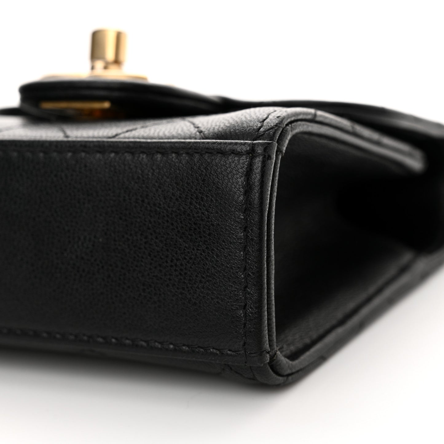 Goatskin Chic Pearls Clutch On Chain Black