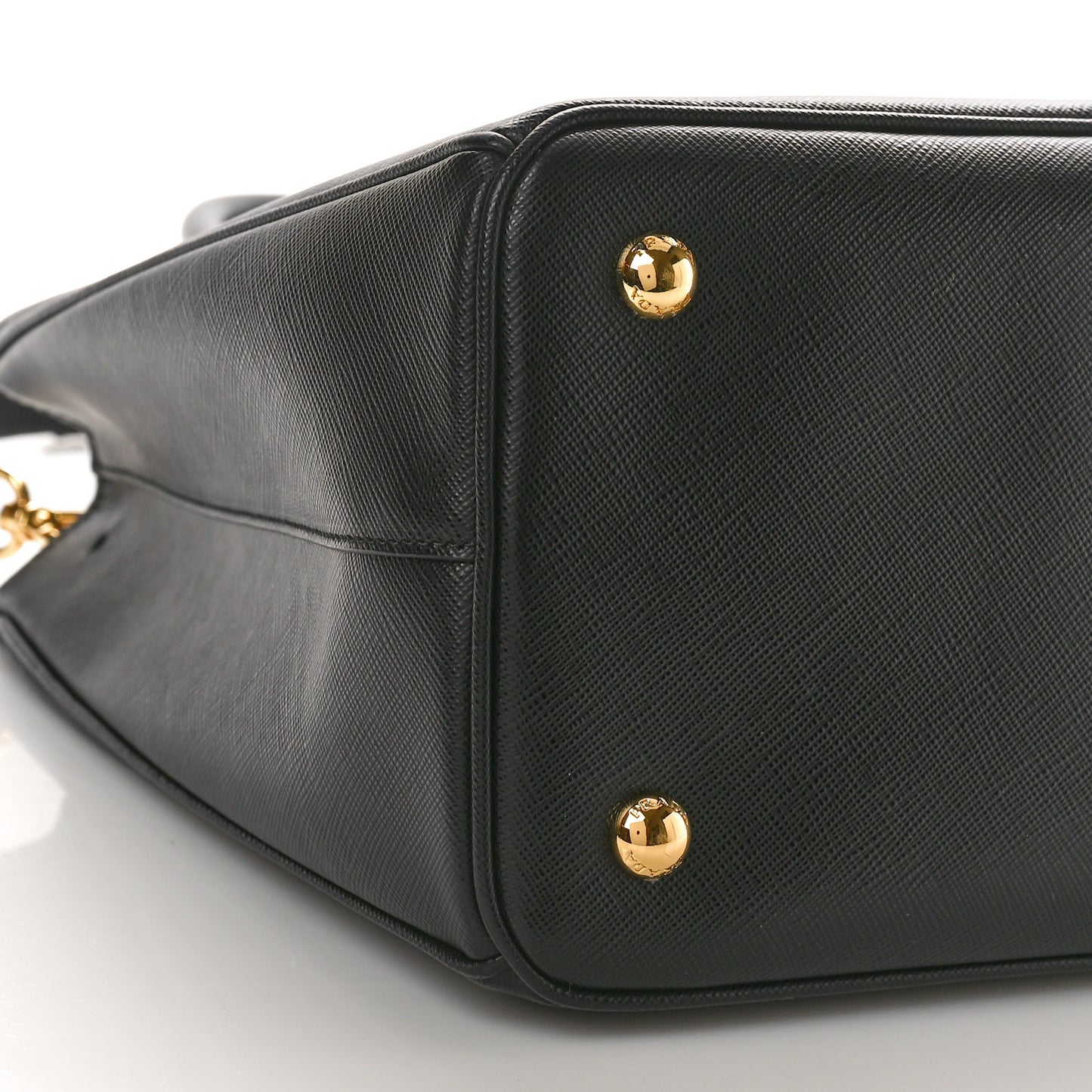 Saffiano Lux Medium Tote Black
