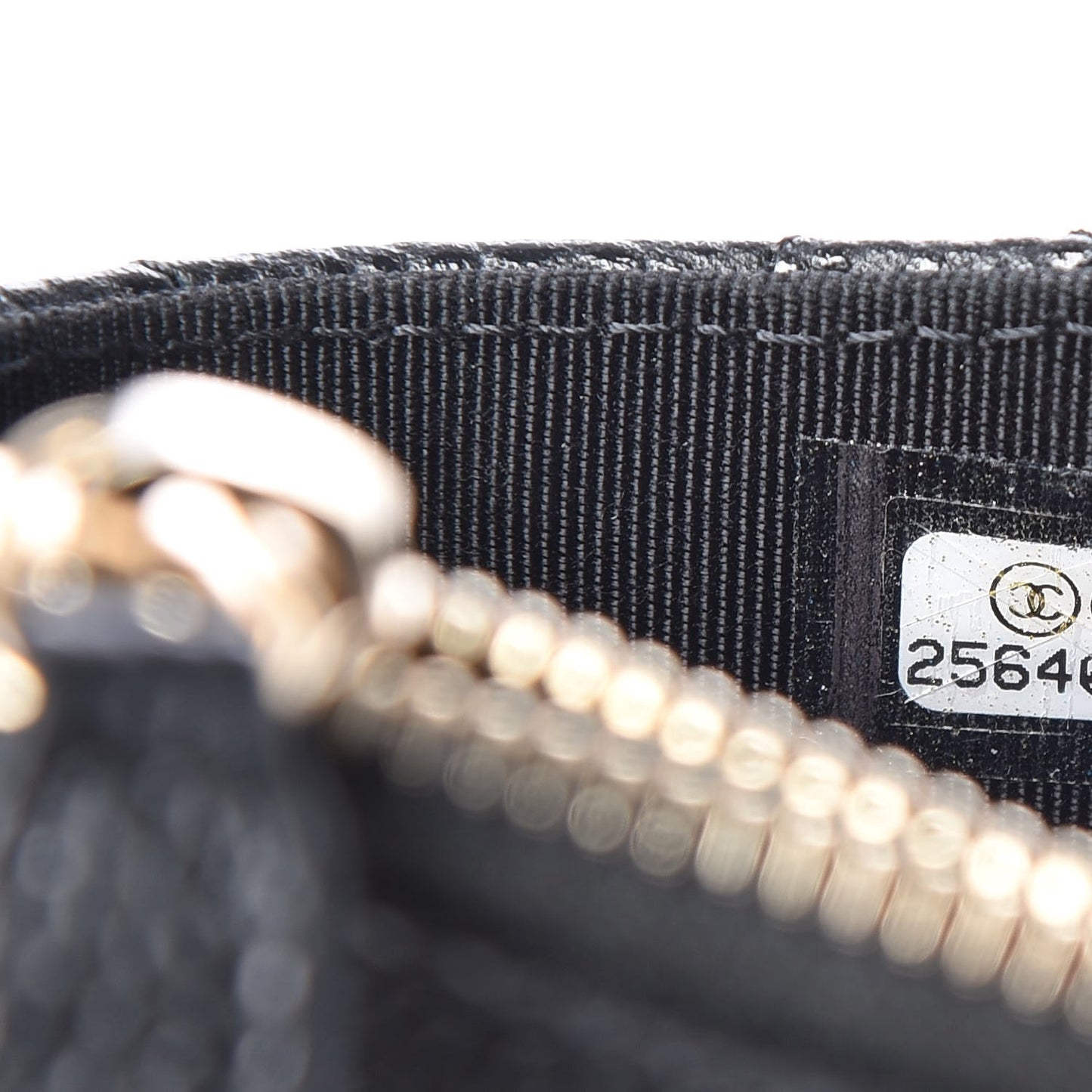 Caviar Quilted CC Zip Card Holder Black