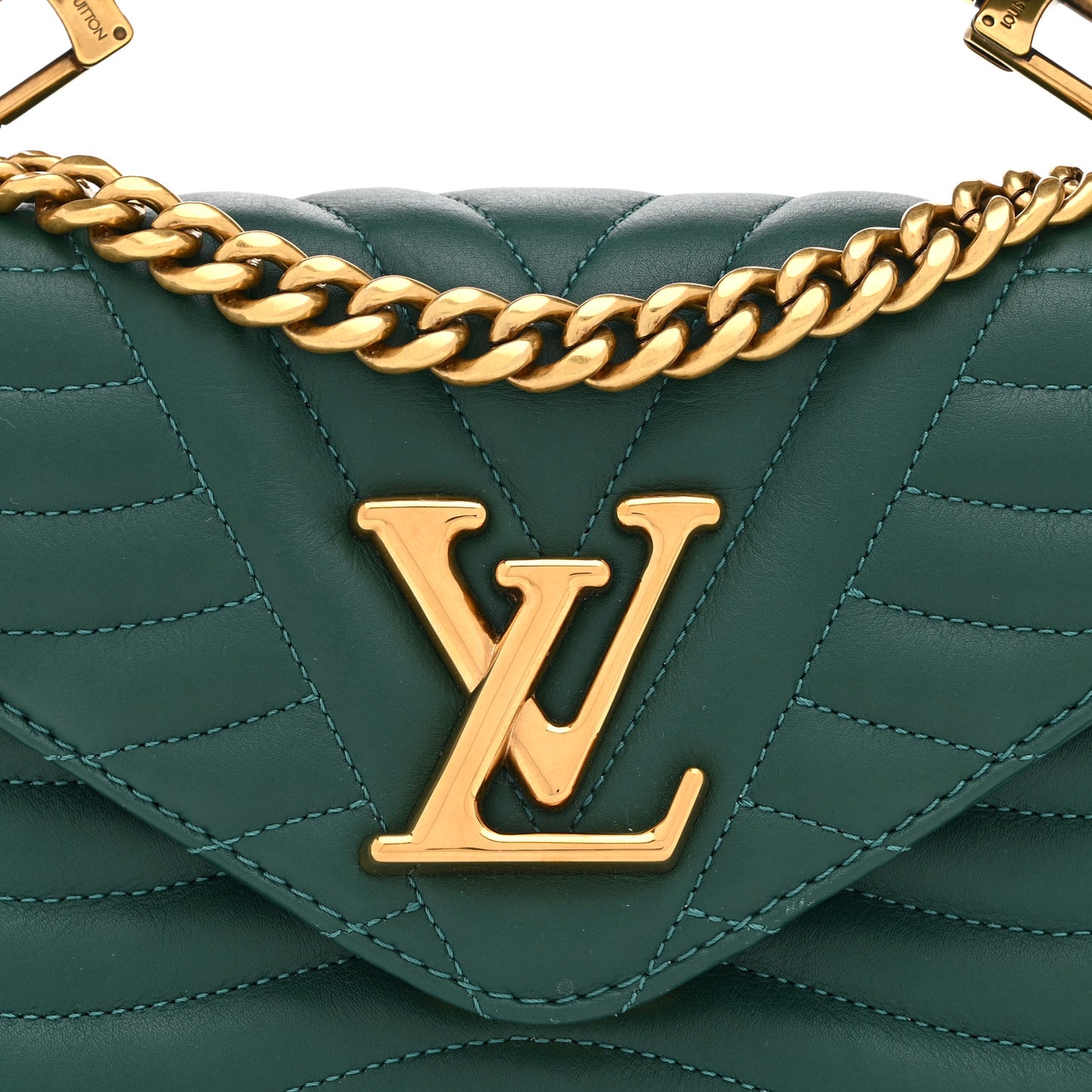 Calfskin New Wave Chain PM Emerald