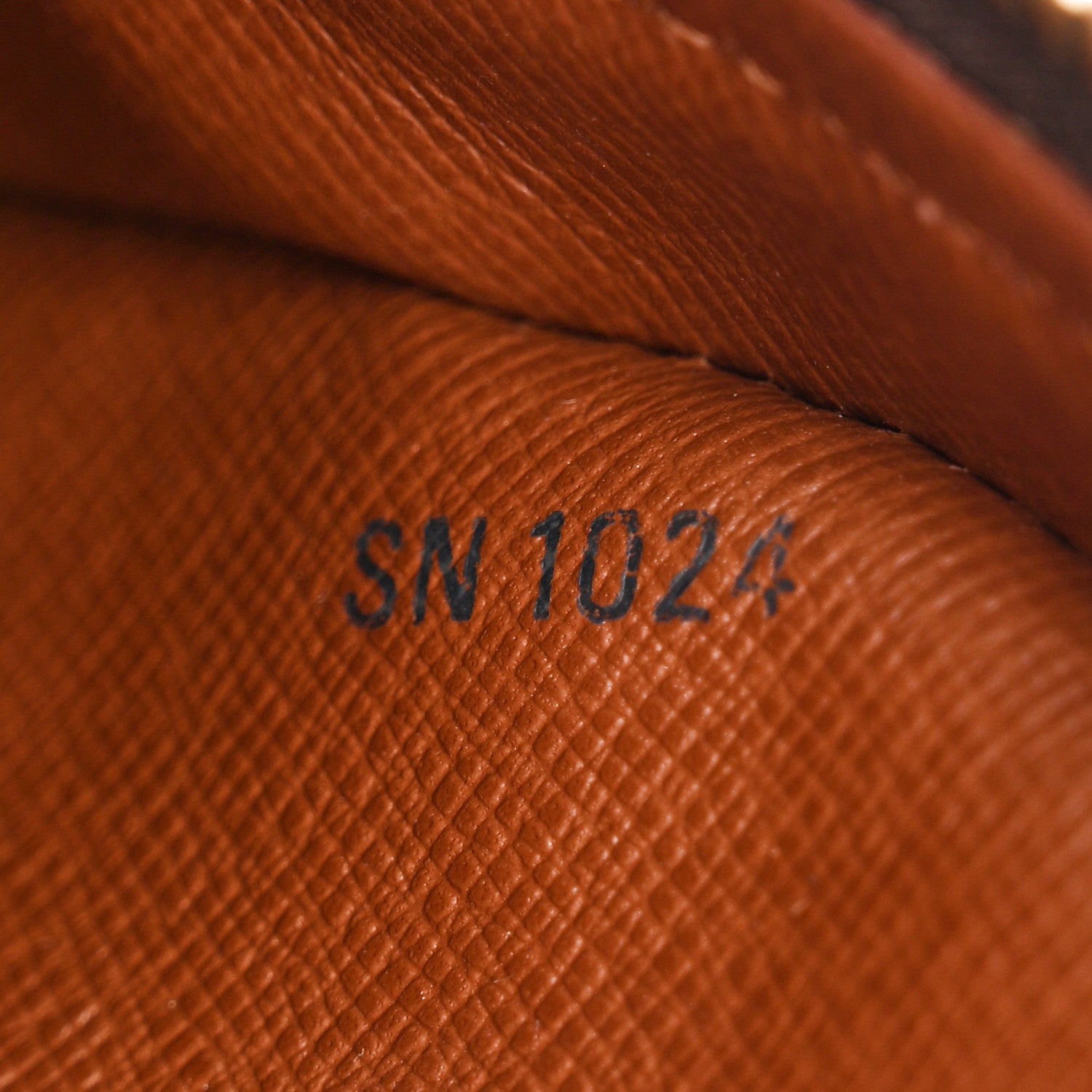 Louis Vuitton LOUIS VUITTON Monogram Blois 7 of 12