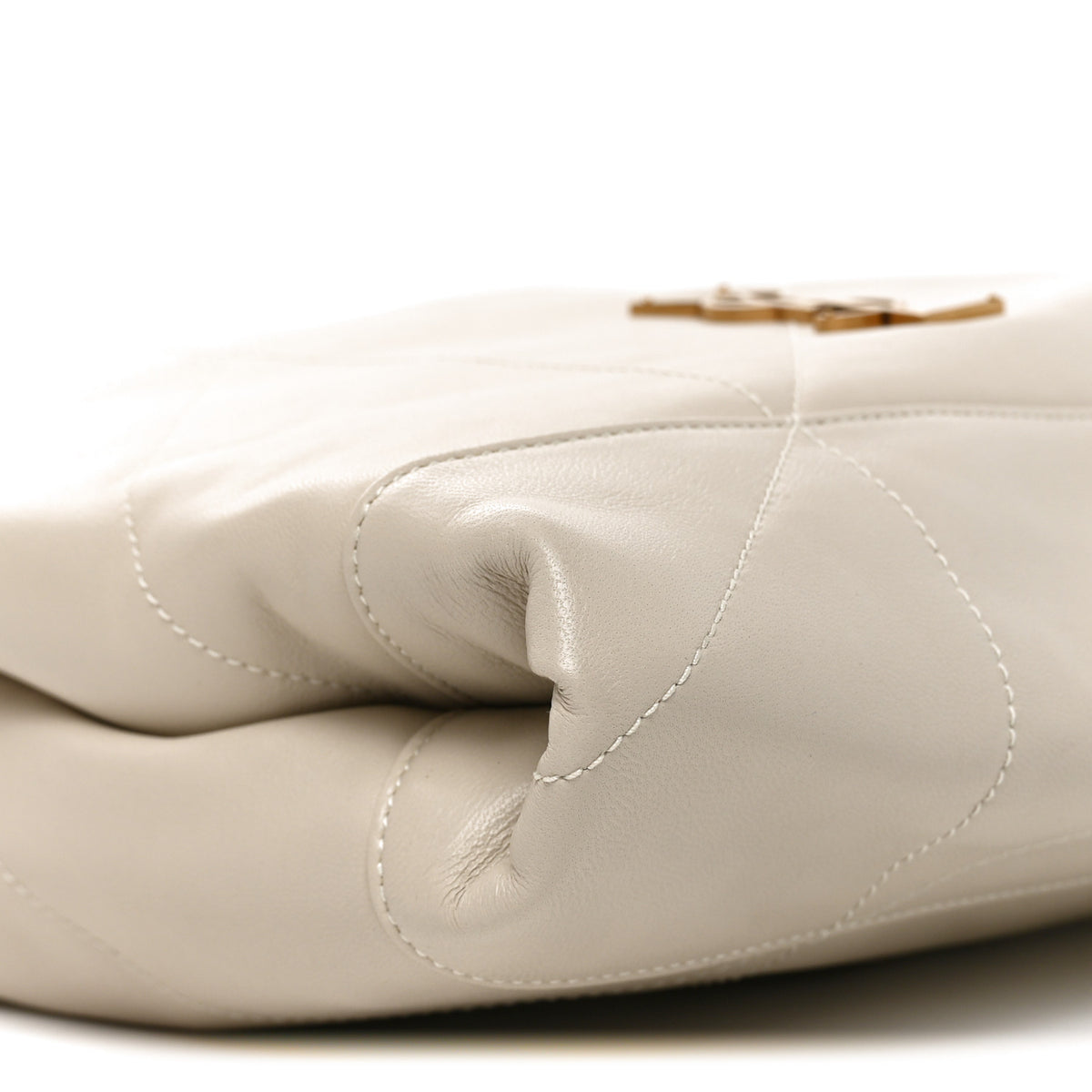 Lambskin Matelasse Monogram Medium Jamie 4.3 Pochon Crema Soft
