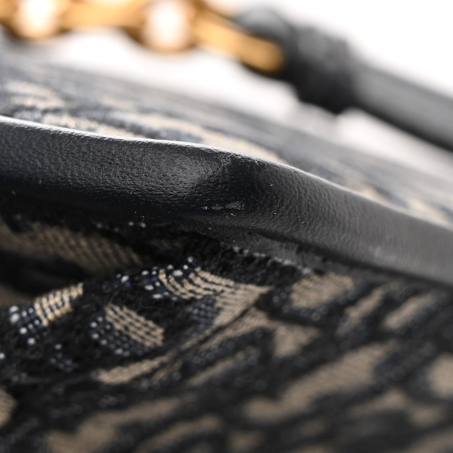 Oblique 30 Montaigne Chain Flap Bag Blue