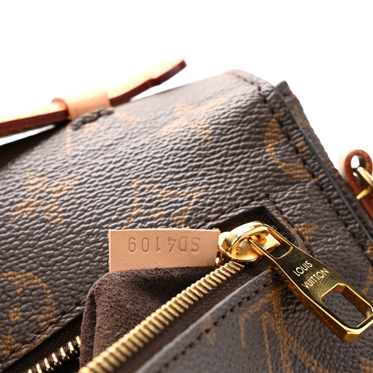 Louis Vuitton Monogram Pochette Metis 8 of 13