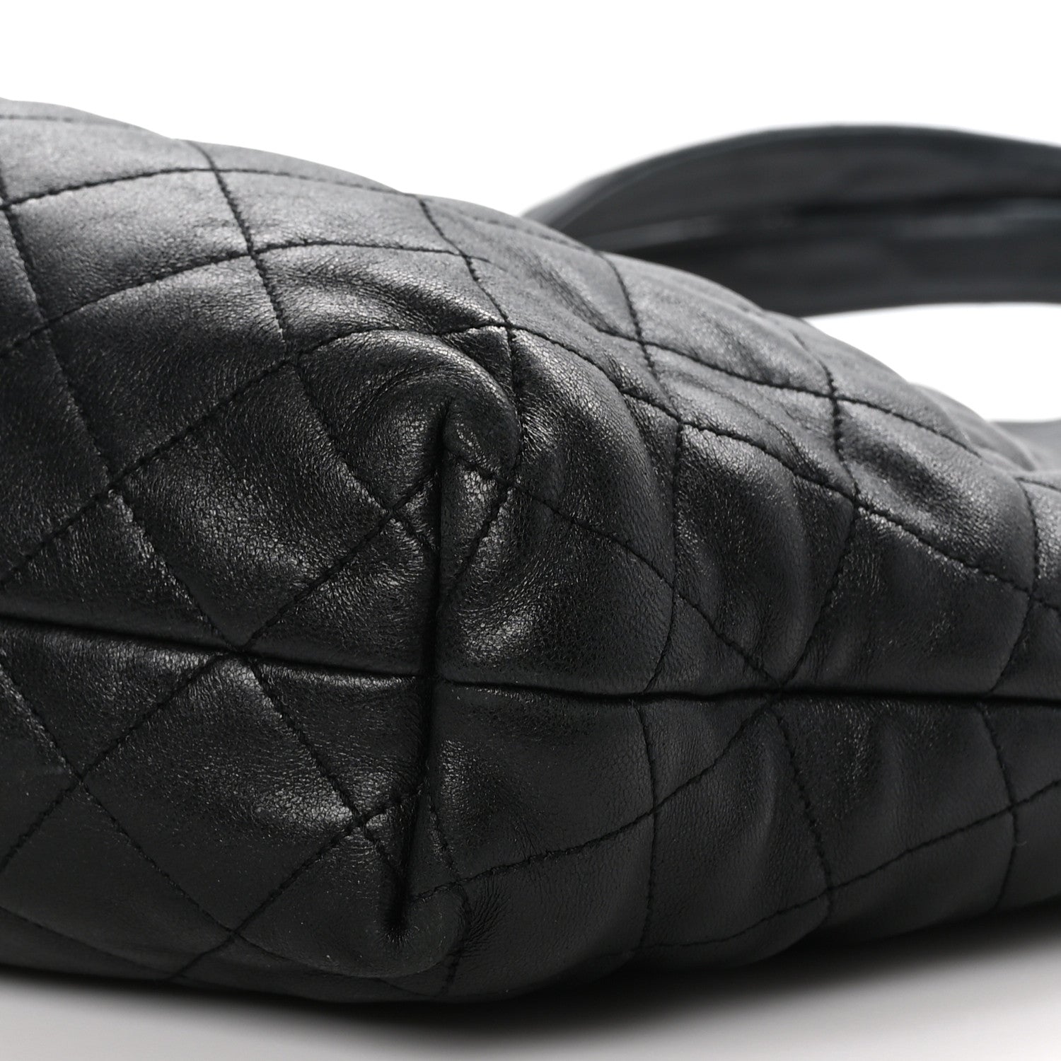Saint Laurent SAINT LAURENT Lambskin Quilted Maxi Icare Shopping Tote Black 11 of 11
