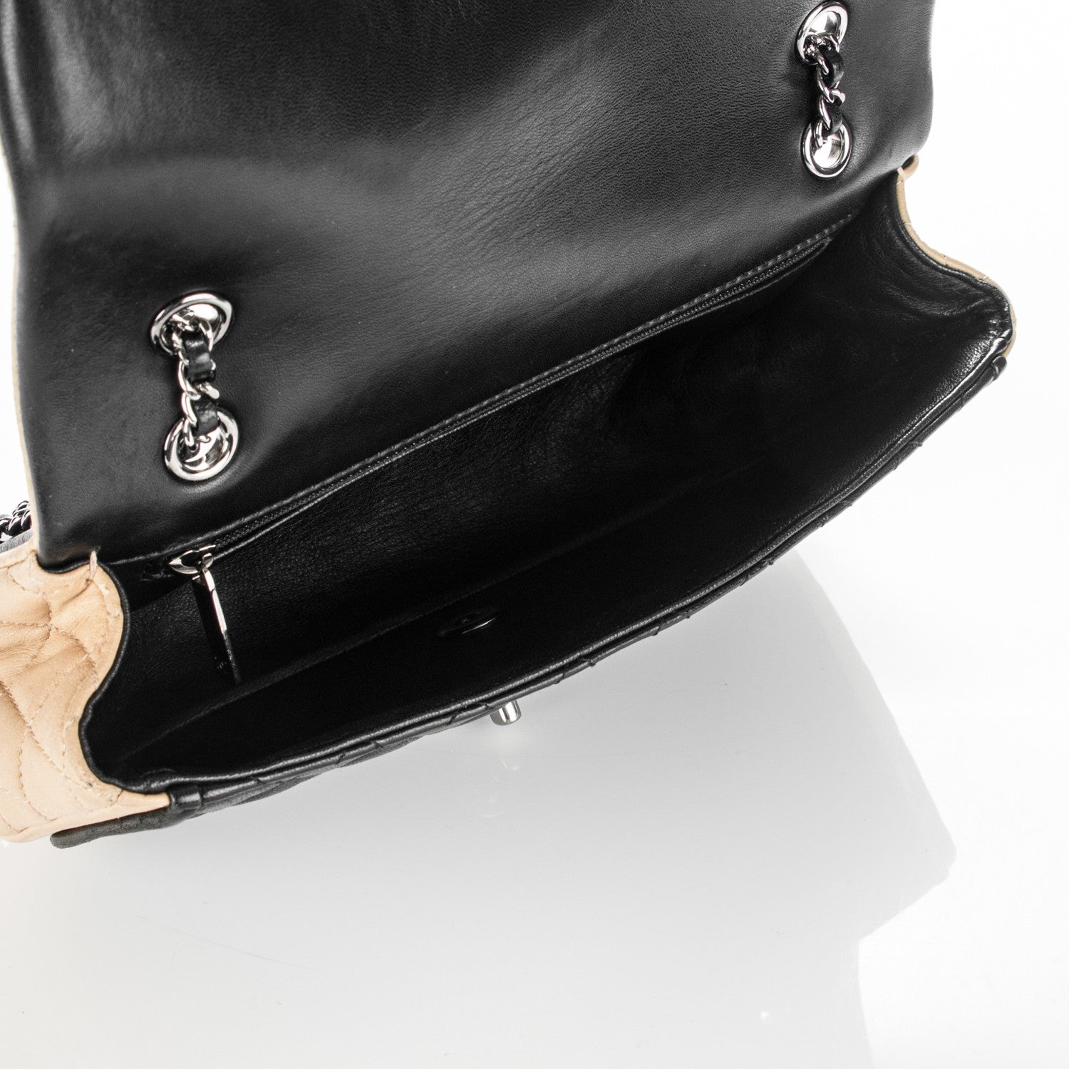 Chanel Lambskin Classic Twist Flap Black Beige 5 of 6