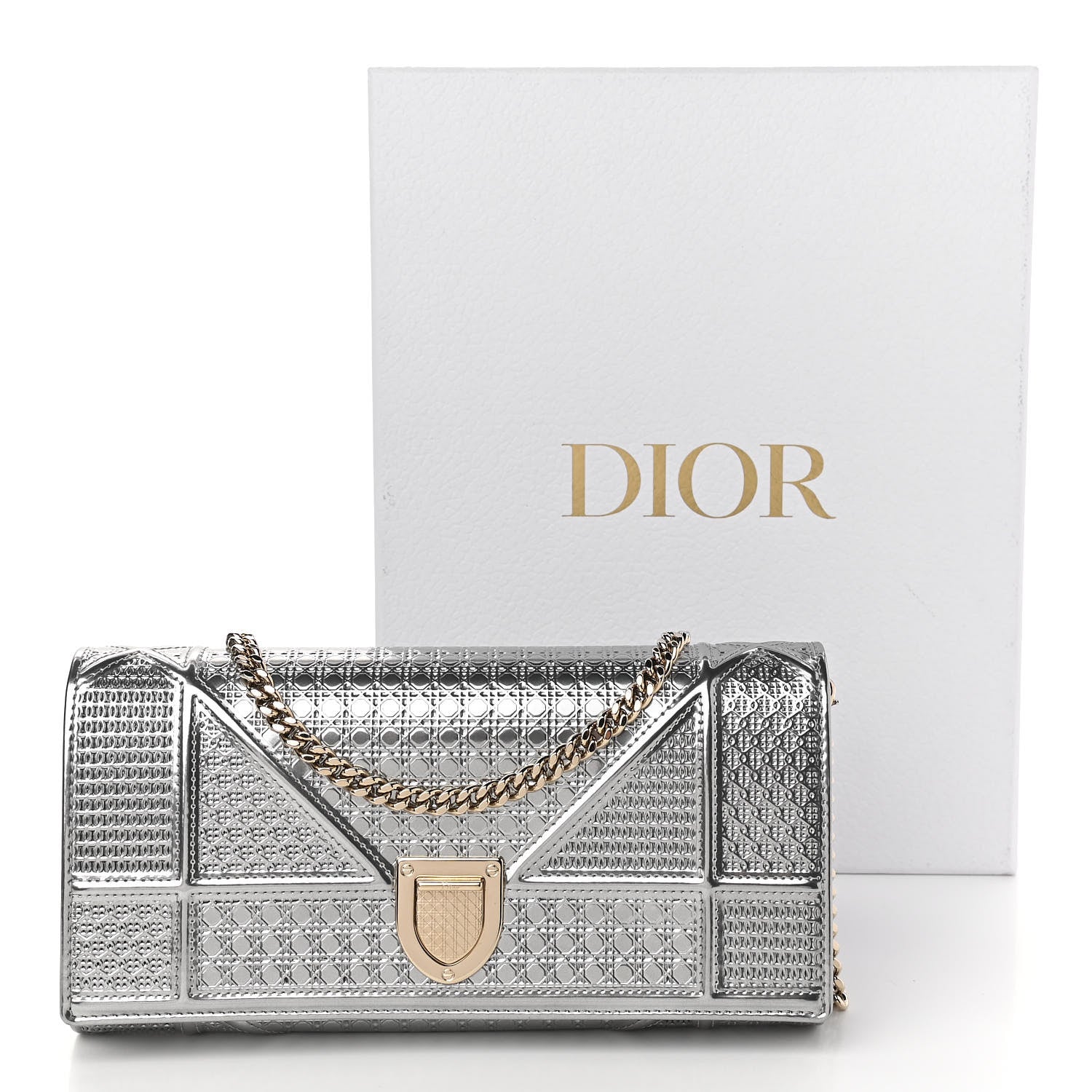 Christian Dior Metallic Patent Micro-Cannage Diorama Croisiere Chain Wallet Silver 12 of 12