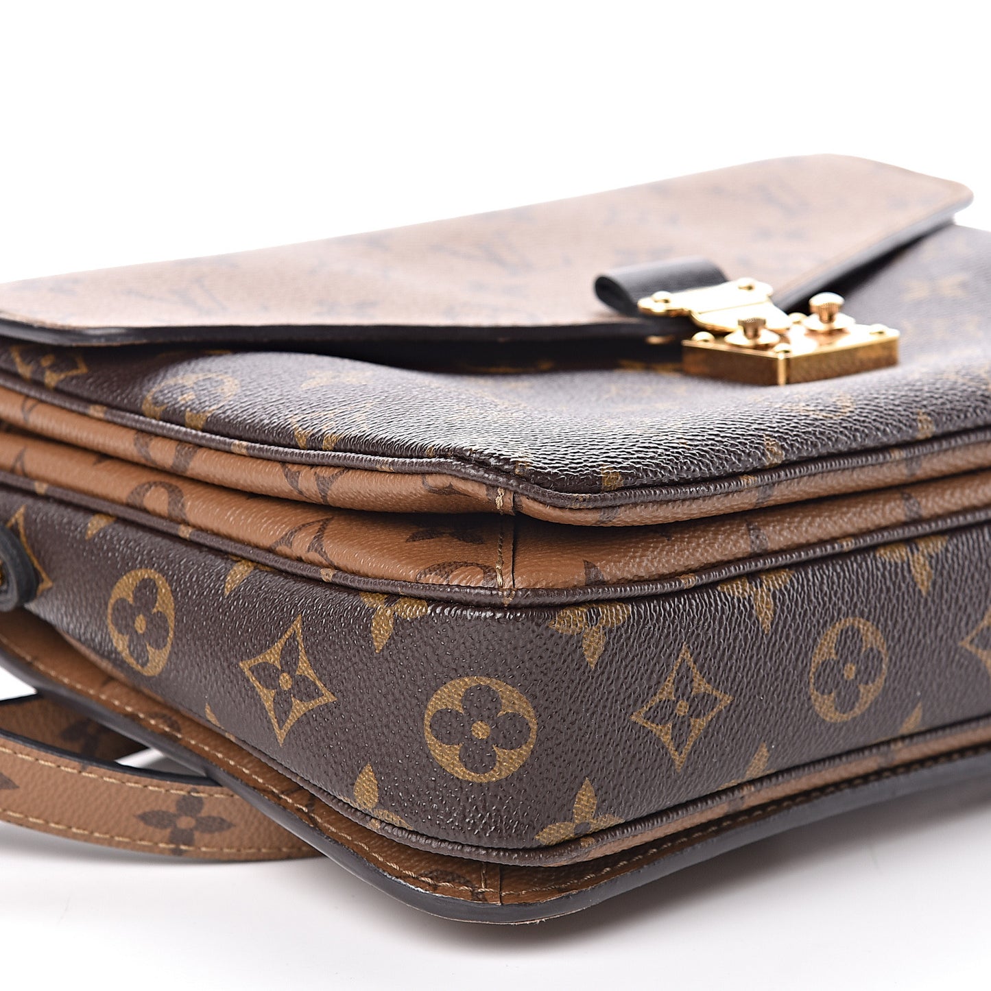 Reverse Monogram Pochette Metis