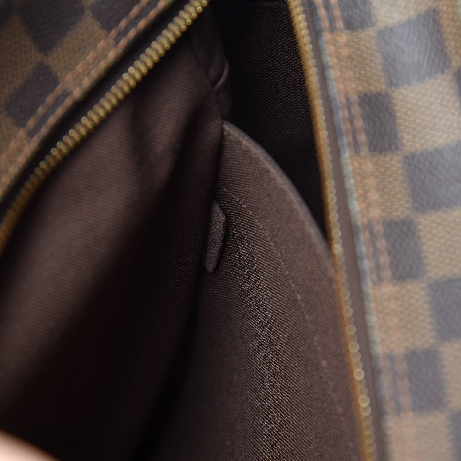 Louis Vuitton Damier Ebene Naviglio 9 of 11