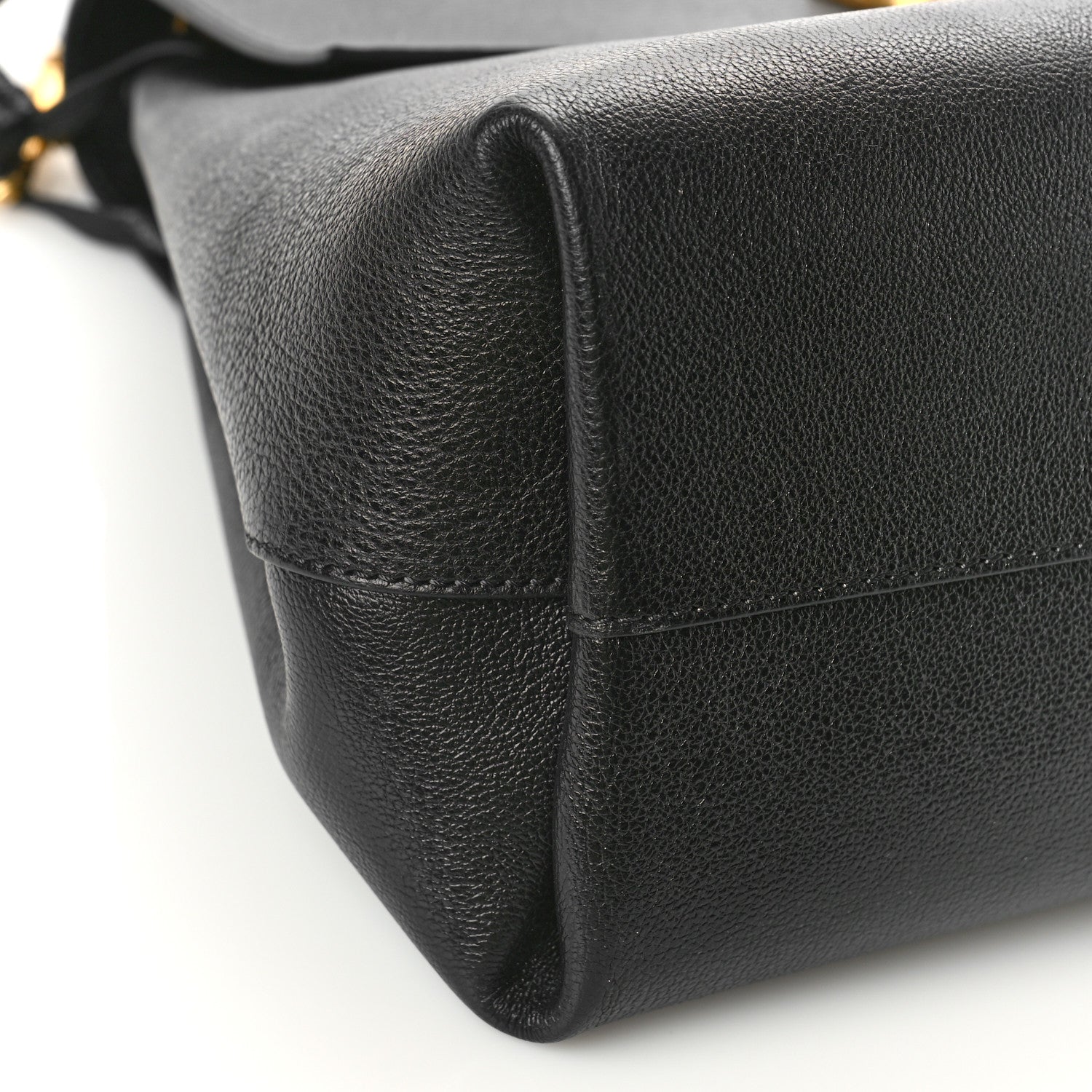 Valentino Garavani Pebbled Calfskin Large VRing Chain Shoulder Bag Black 7 of 8