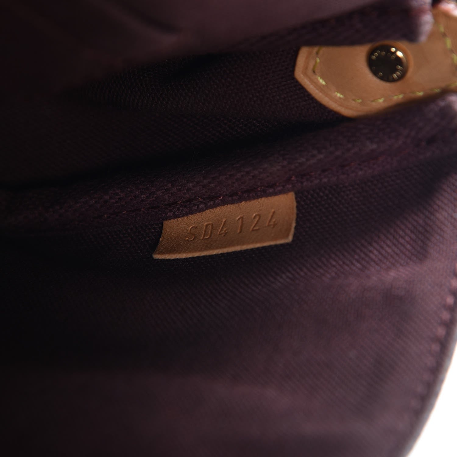 Louis Vuitton Monogram Favorite PM 7 of 8