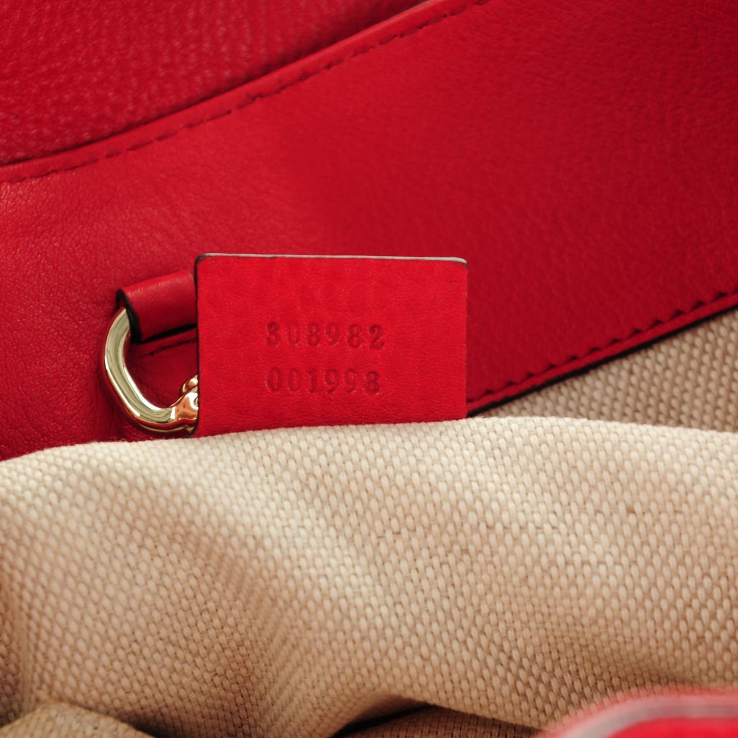 Pebbled Calfskin Medium Soho Chain Shoulder Bag Tabasco Red