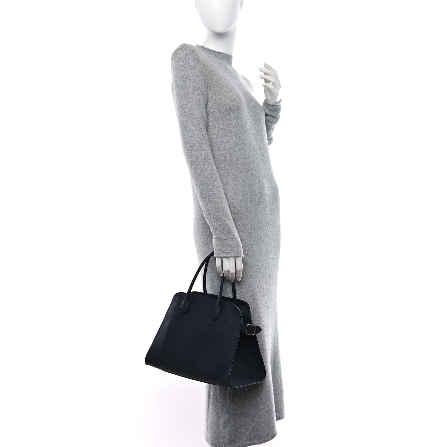 Matte Grained Calfskin Soft Margaux 12 Marine