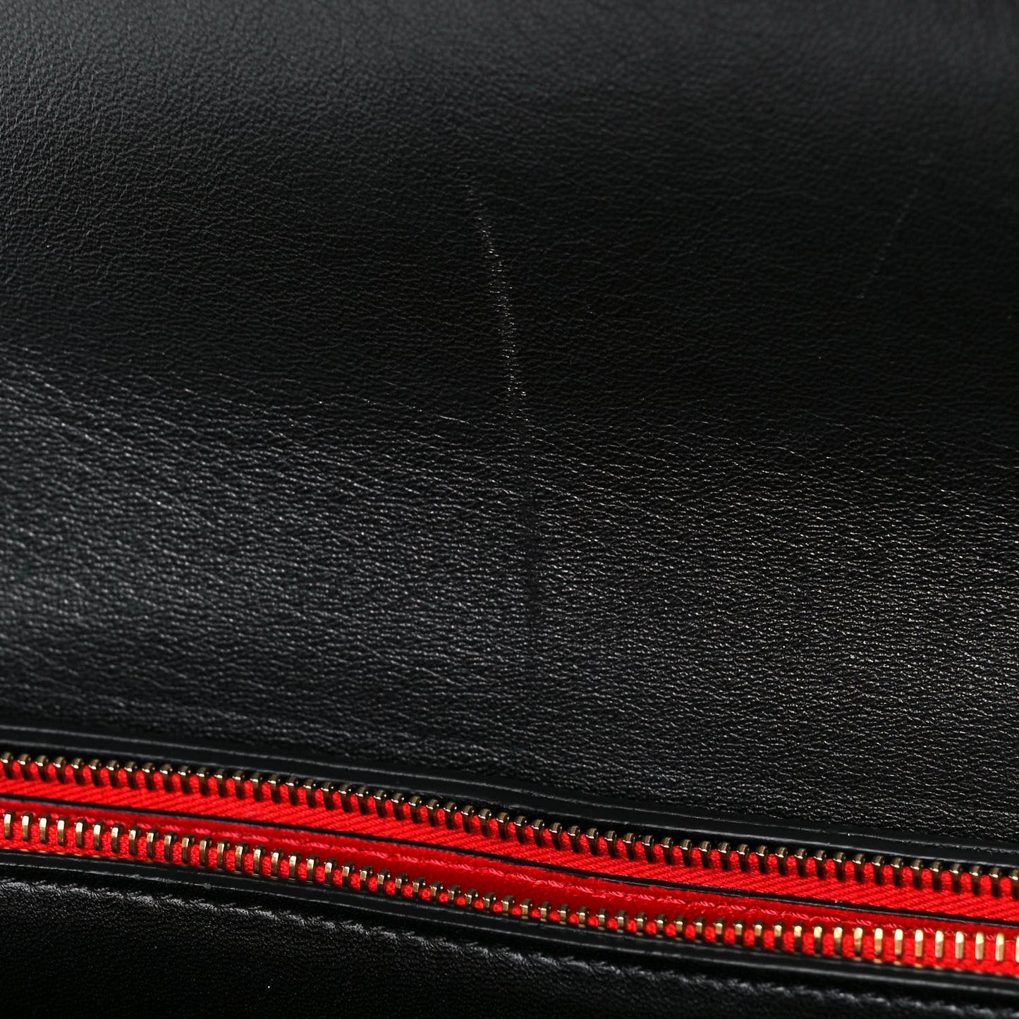 Smooth Calfskin Medium Vring Shoulder Bag Rouge Pur Cerise Black