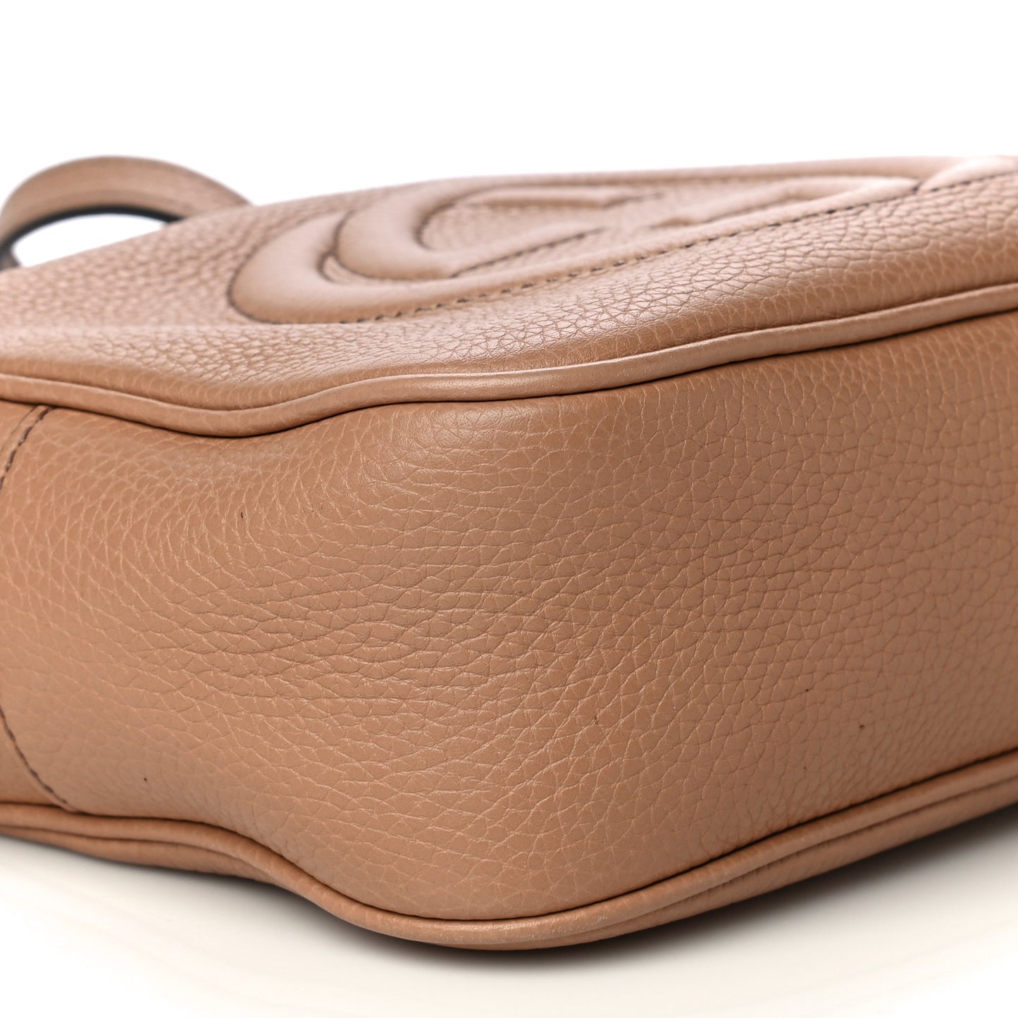 Pebbled Calfskin Small Soho Disco Bag Camelia