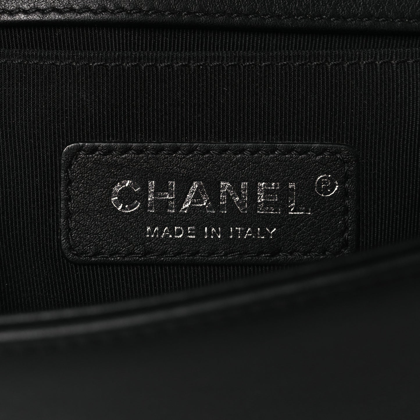Lambskin Chevron Quilted Small Boy Flap Black