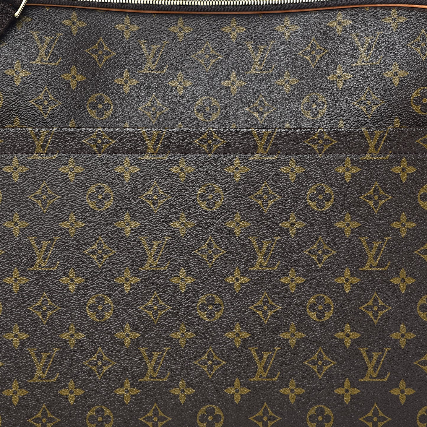 Monogram Packall GM