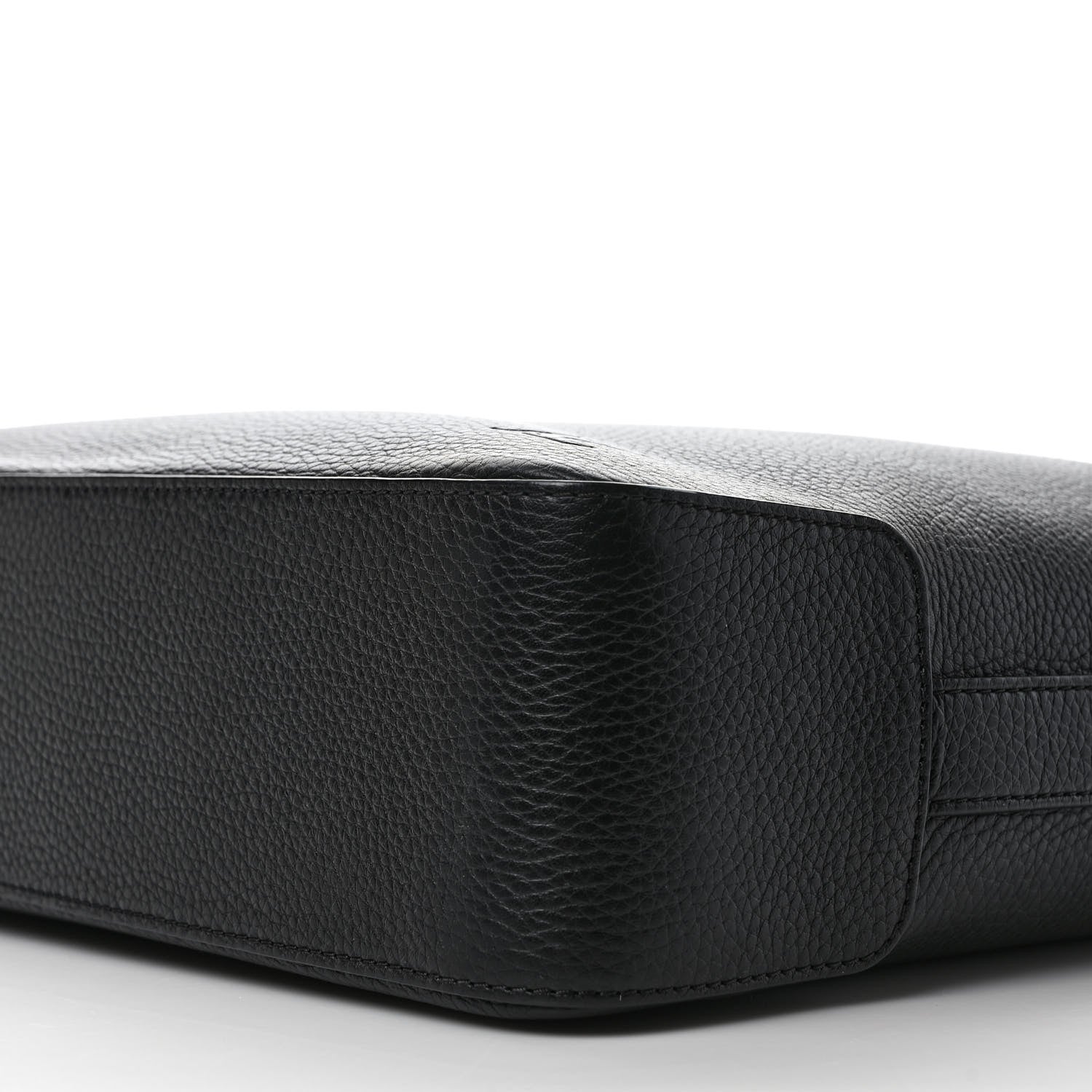 Louis Vuitton Taurillon Greenwich Black 9 of 9