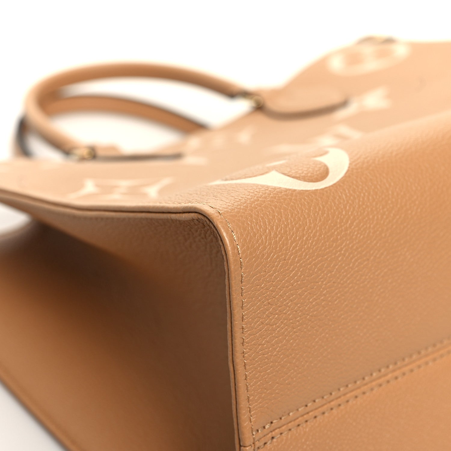 Louis Vuitton Empreinte Monogram Giant Onthego MM Arizona Creme 9 of 10