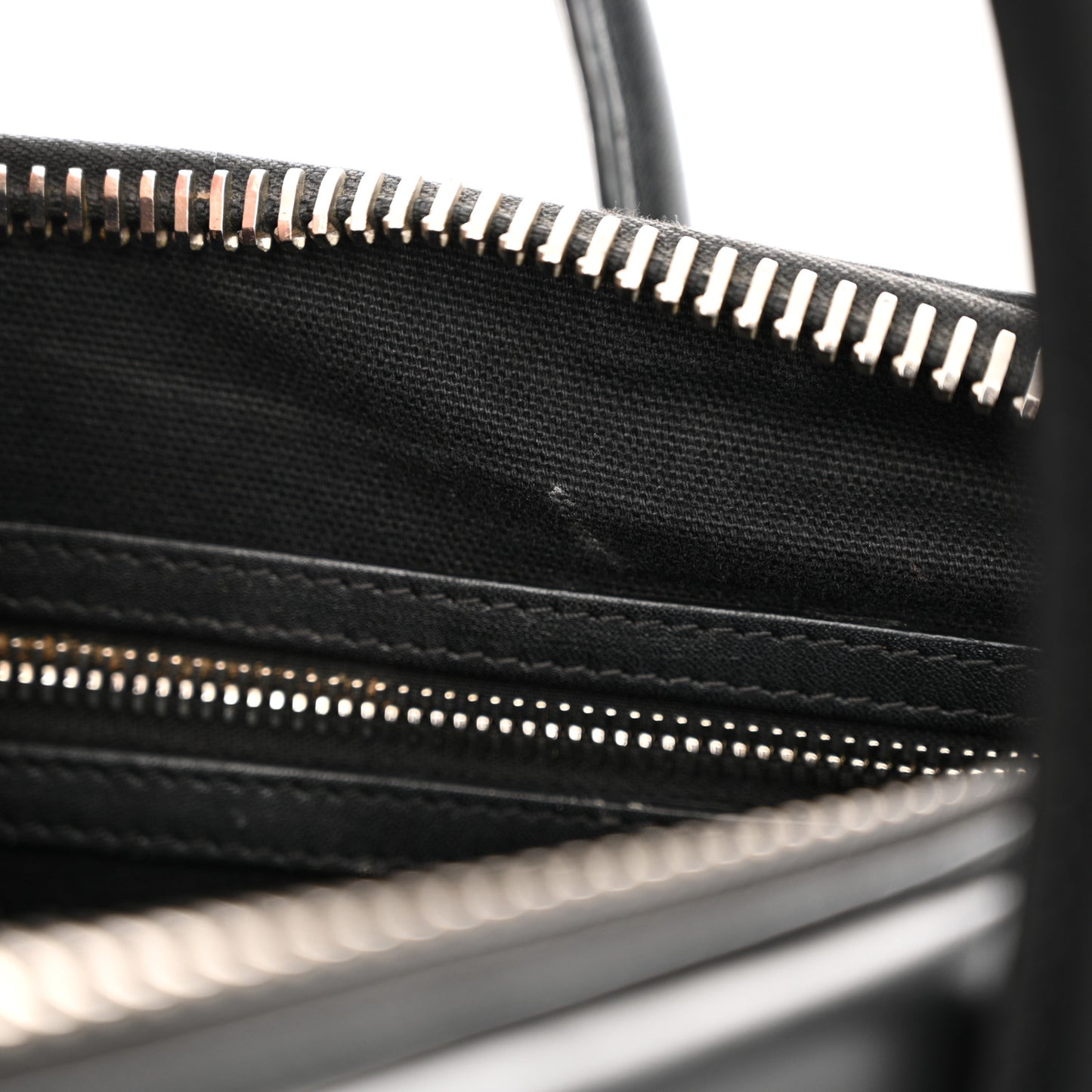 Calfskin Medium Metal Antigona Black