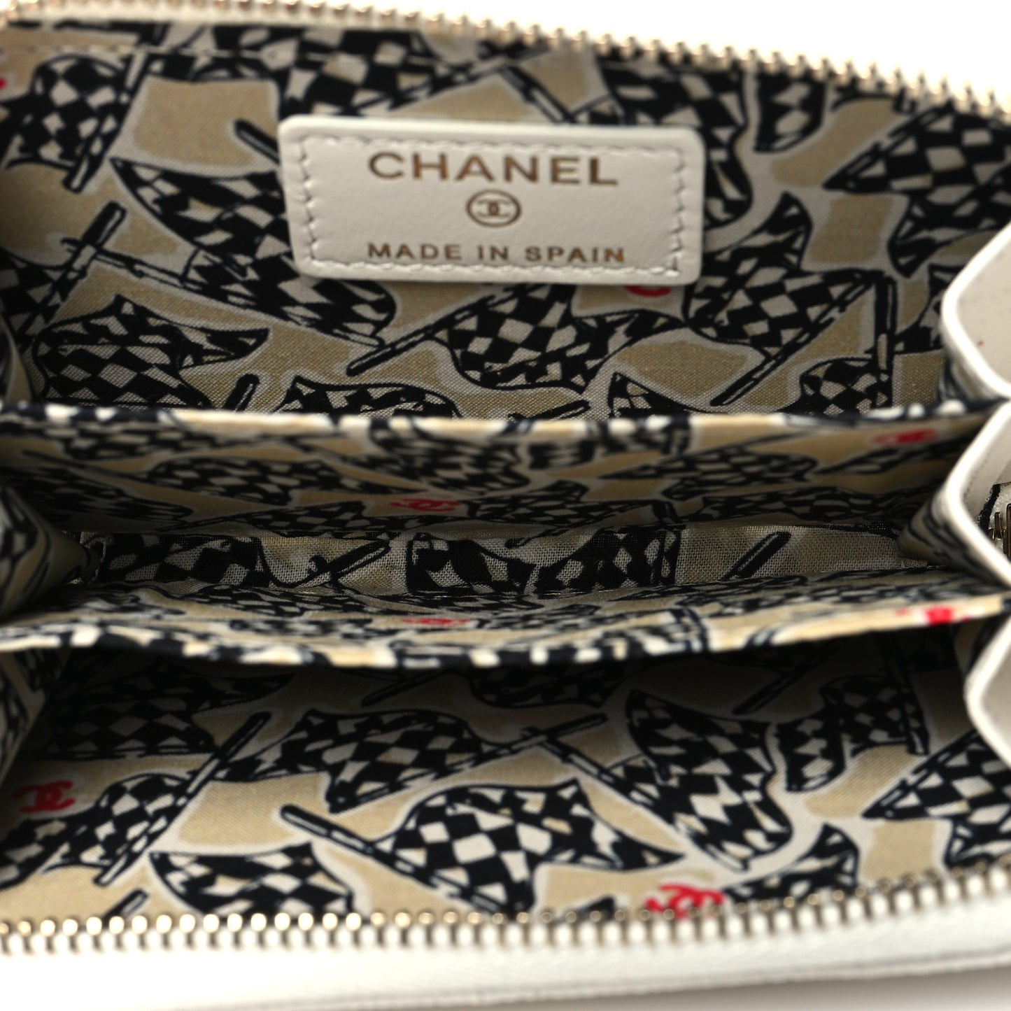 Caviar Quilted Striated CC Zip Coin Purse White