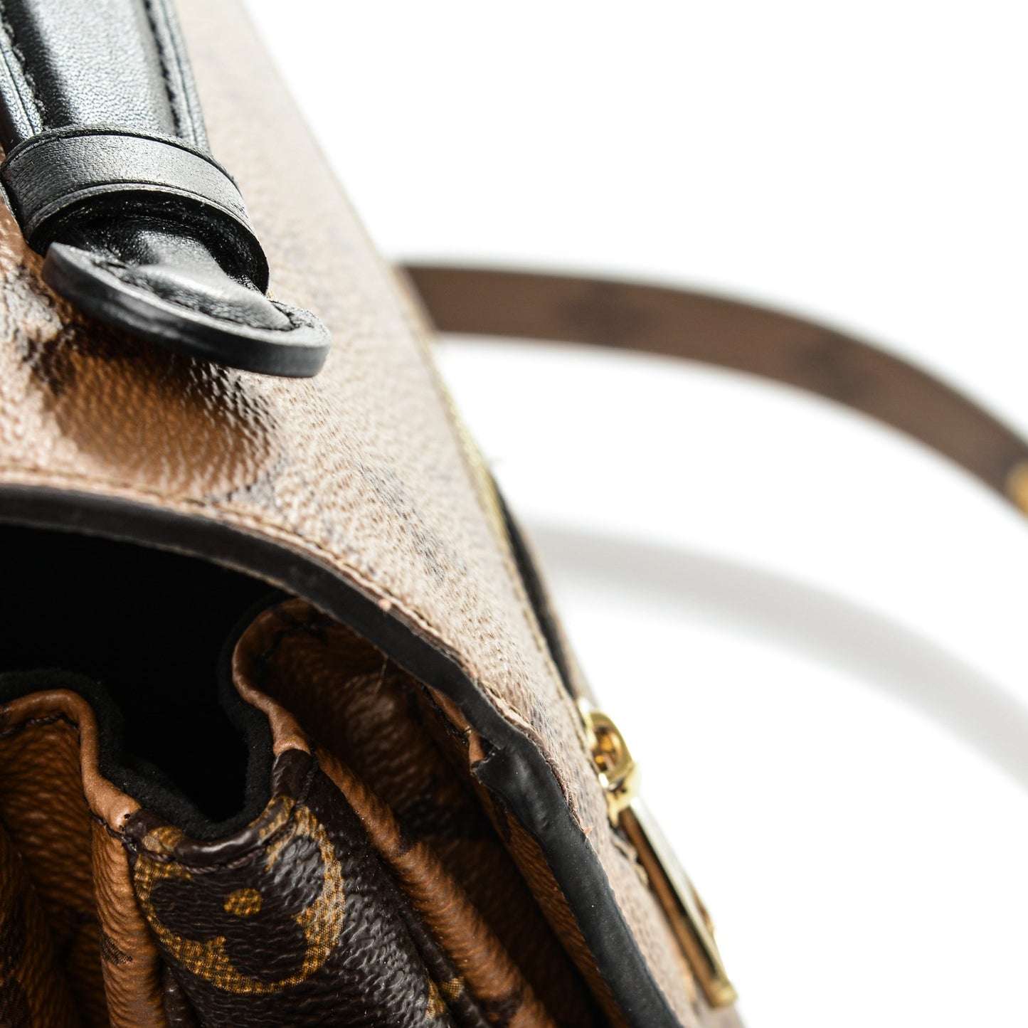 Reverse Monogram Pochette Metis