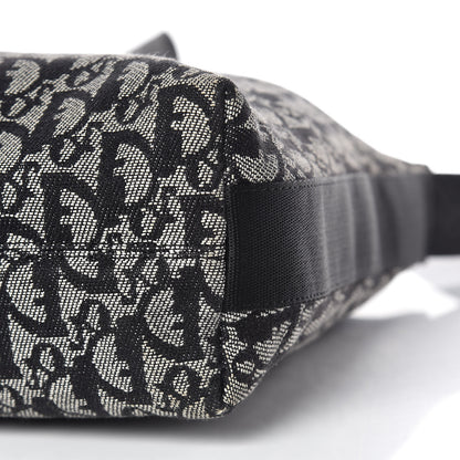 Christian Dior Monogram Messenger Black 17 of 20