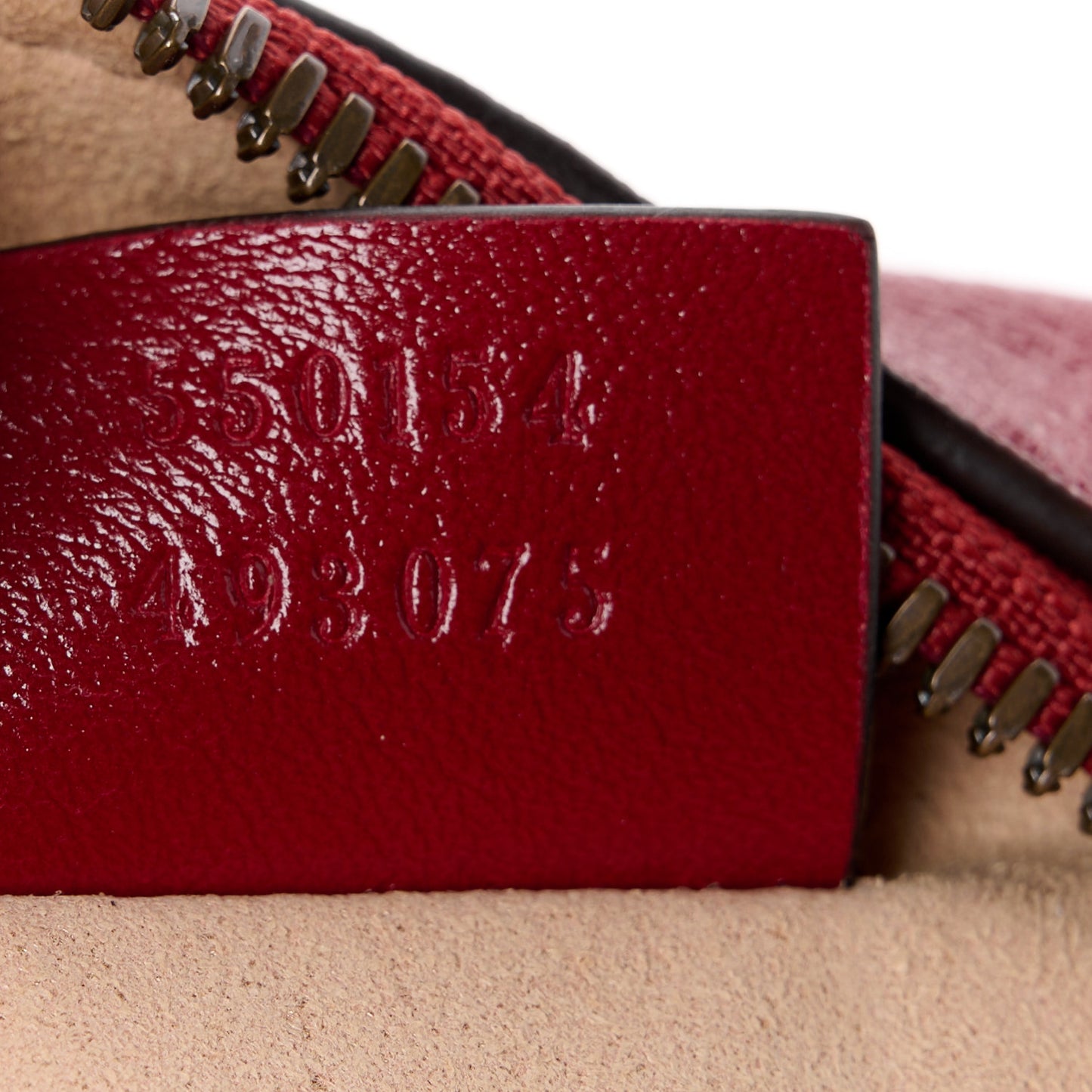 Glazed Calfskin Matelasse Heart Mini GG Marmont Round Shoulder Bag Romantic Cerise