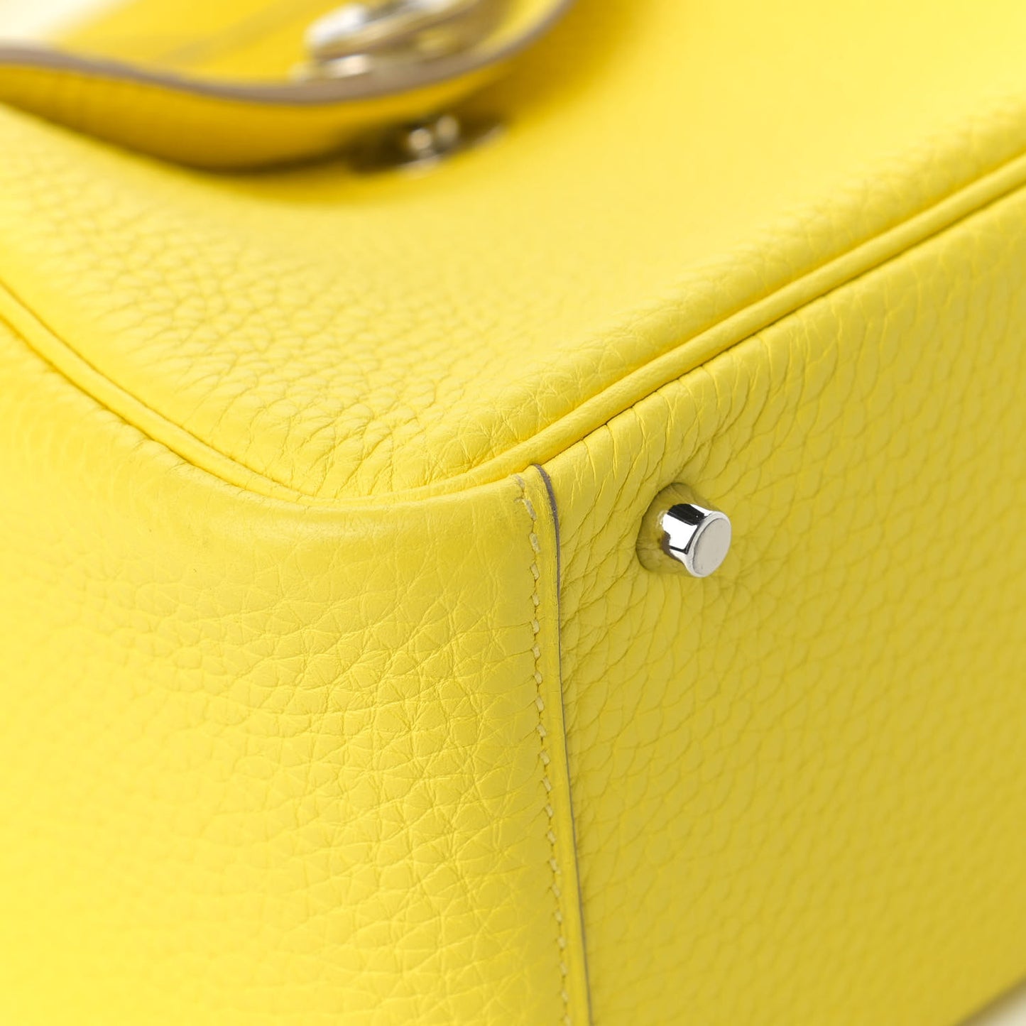 Taurillon Clemence Mini Lindy 20 Lime