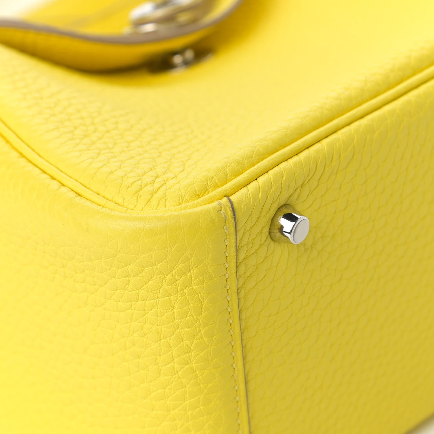 Hermes Taurillon Clemence Mini Lindy 20 Lime 10 of 15