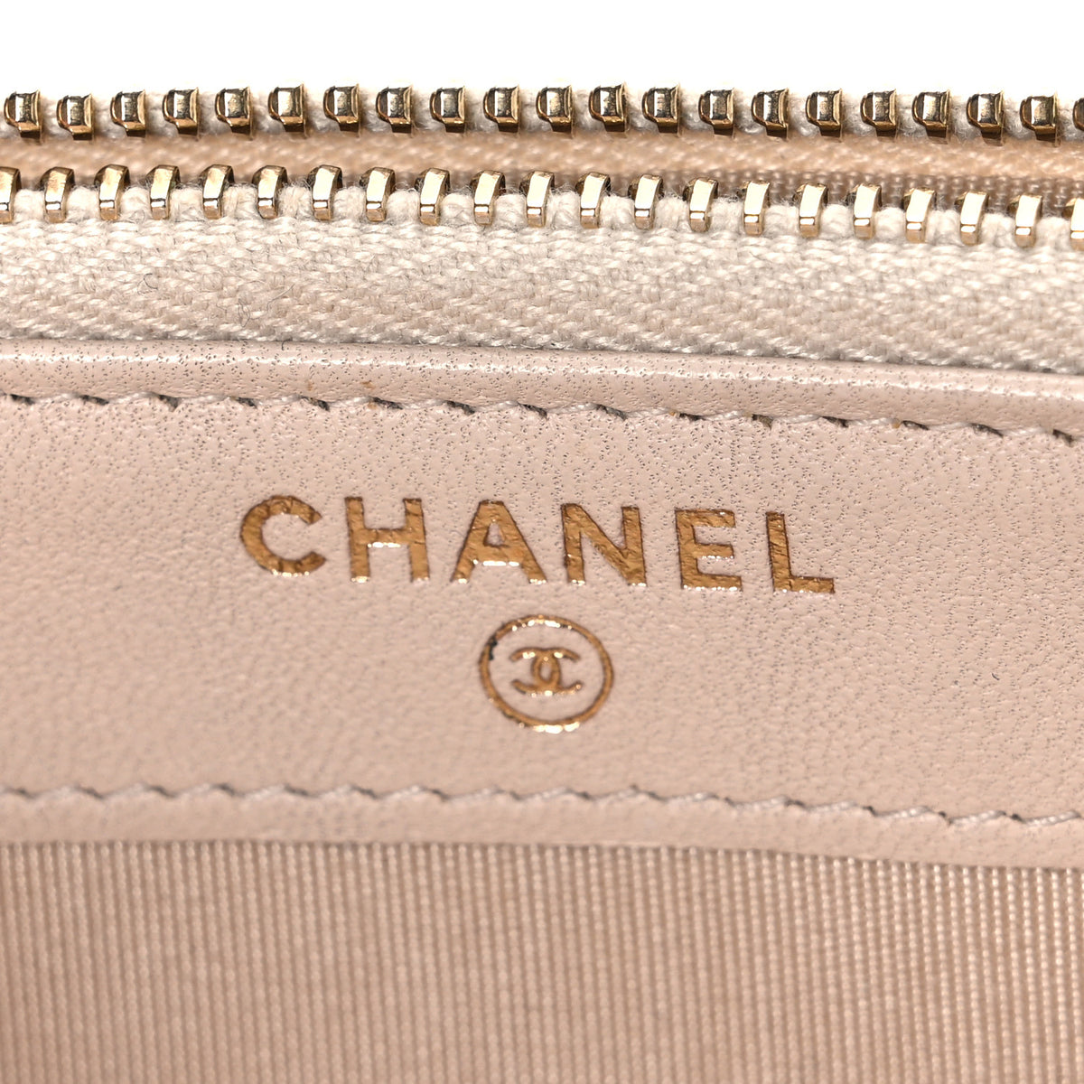 Crumpled Lambskin Chevron Quilted Pleated Small Boy Clutch With Chain Beige