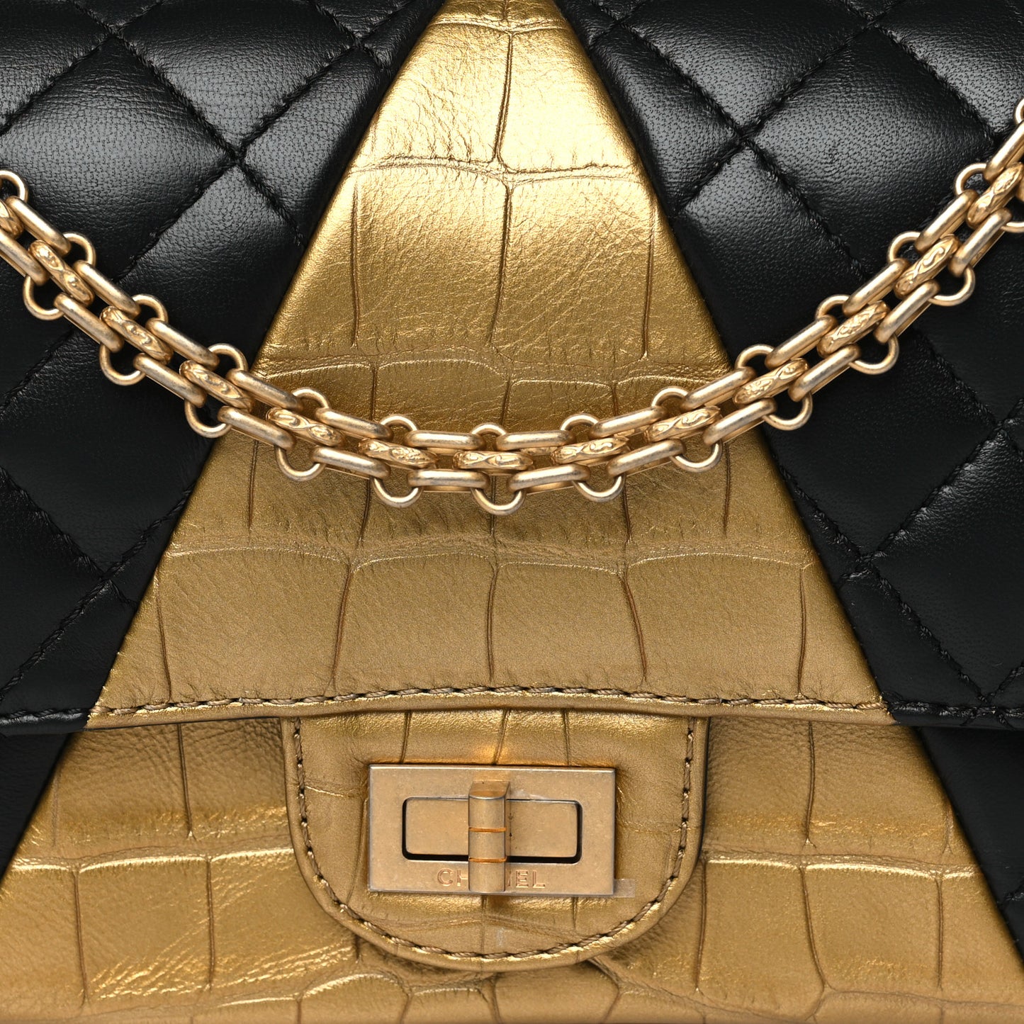 Lambskin Metallic Calfskin Crocodile Embossed 2.55 Cocodile Reissue 225 Flap Black Gold Black Gold
