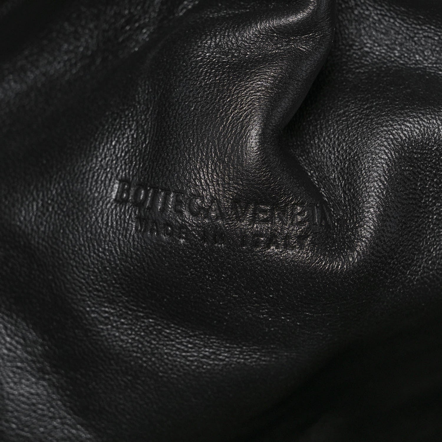 Bottega Veneta Nappa Maxi Intrecciato The Pouch Oversized Clutch Black 8 of 11