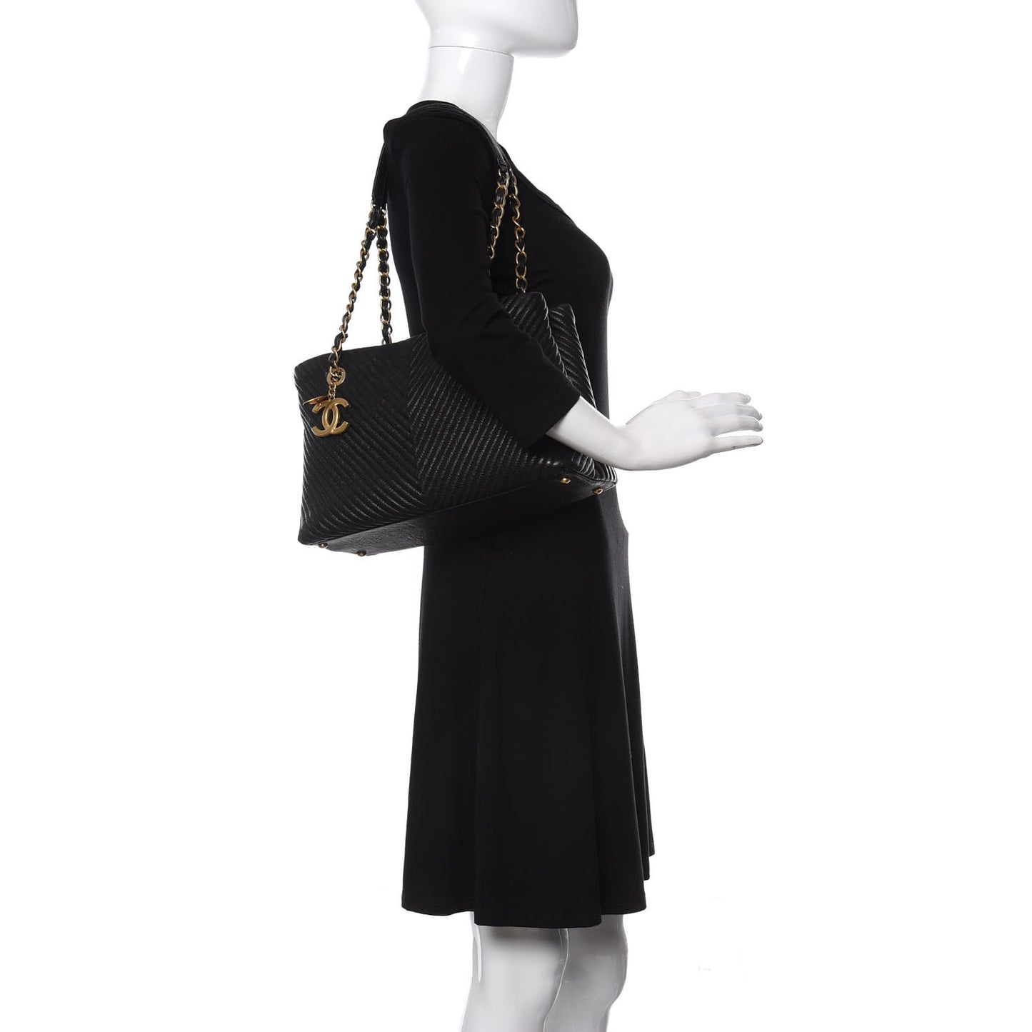 Wrinkled Lambskin Chevron Quilted Surpique Tote Black