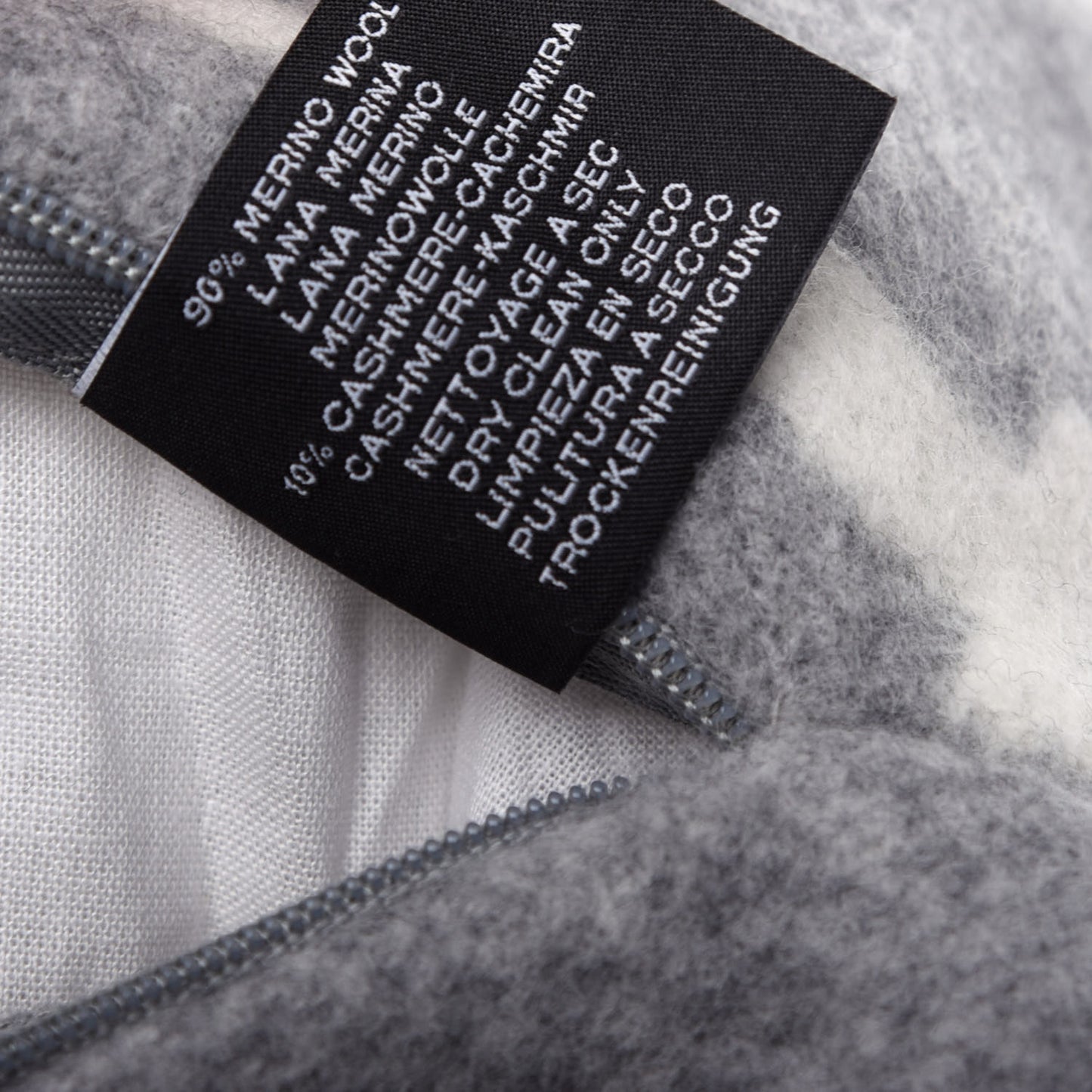 Wool Cashmere Avalon III Pillow PM Ecru Gris Clair
