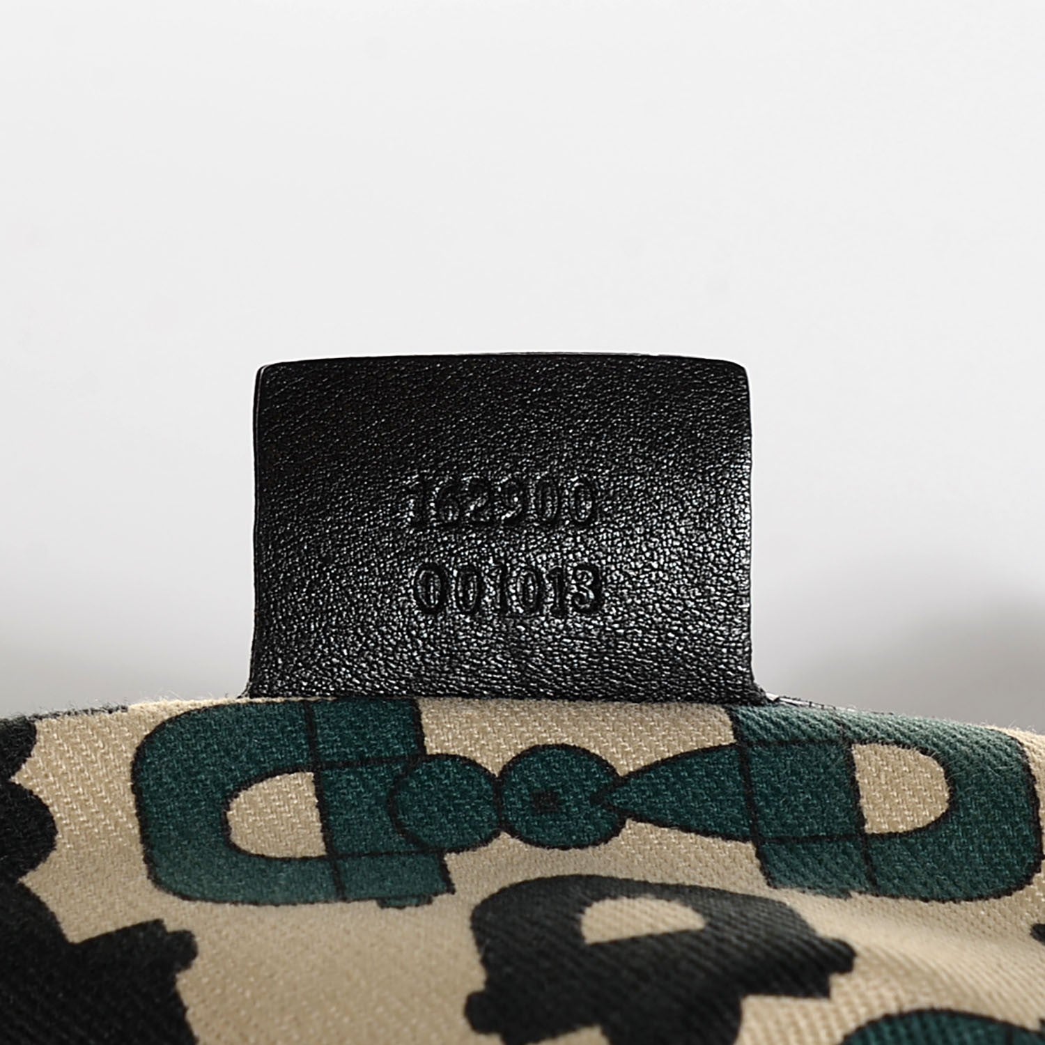 Gucci Guccissima Small Pelham Shoulder Bag Black 7 of 7