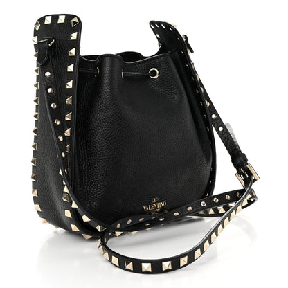 Valentino Garavani Grained Calfskin Rockstud Bucket Bag Black 3 of 9
