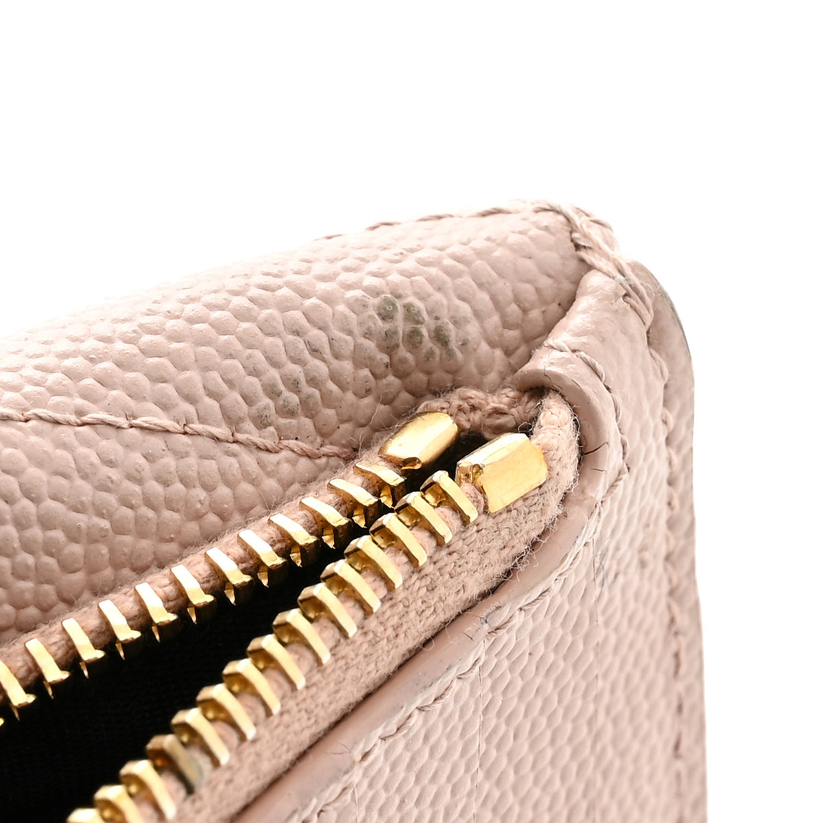 Grain De Poudre Matelasse Chevron Monogram Compact Wallet Pale Pink