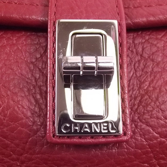 Leather Chain Mademoiselle Flap Scarlet