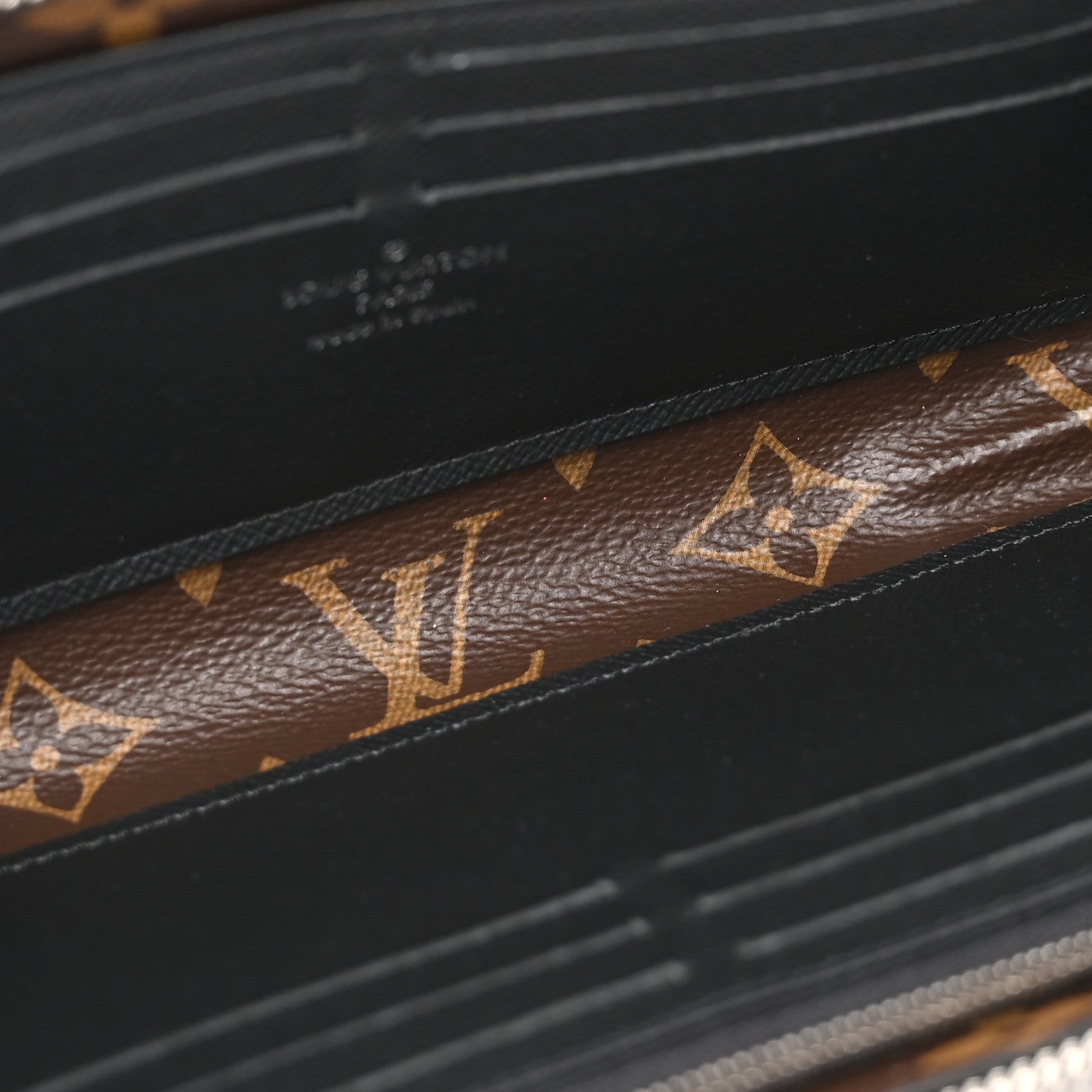 Louis Vuitton Monogram Dragonne Zippy Wallet 5 of 8